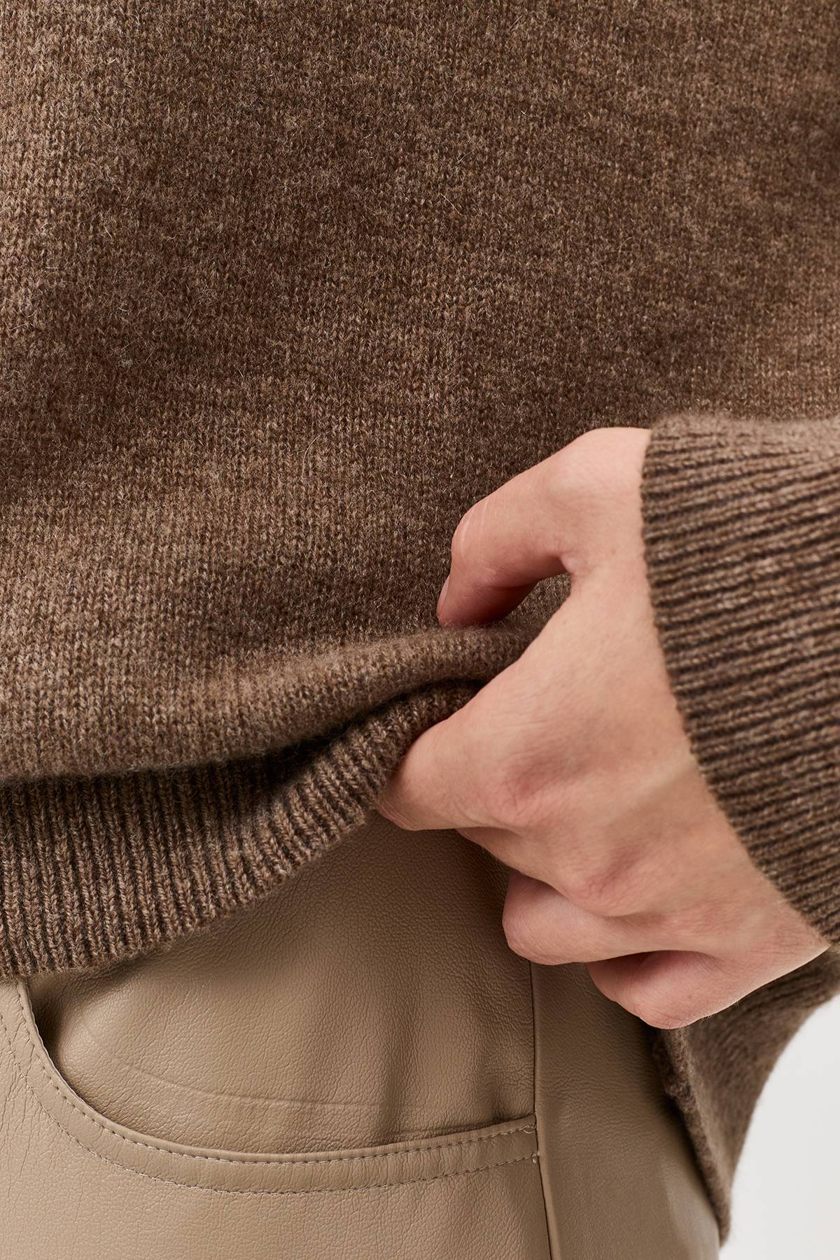 Лимитированная серия уютный джемпер из 100% кашемира и ремень, 34