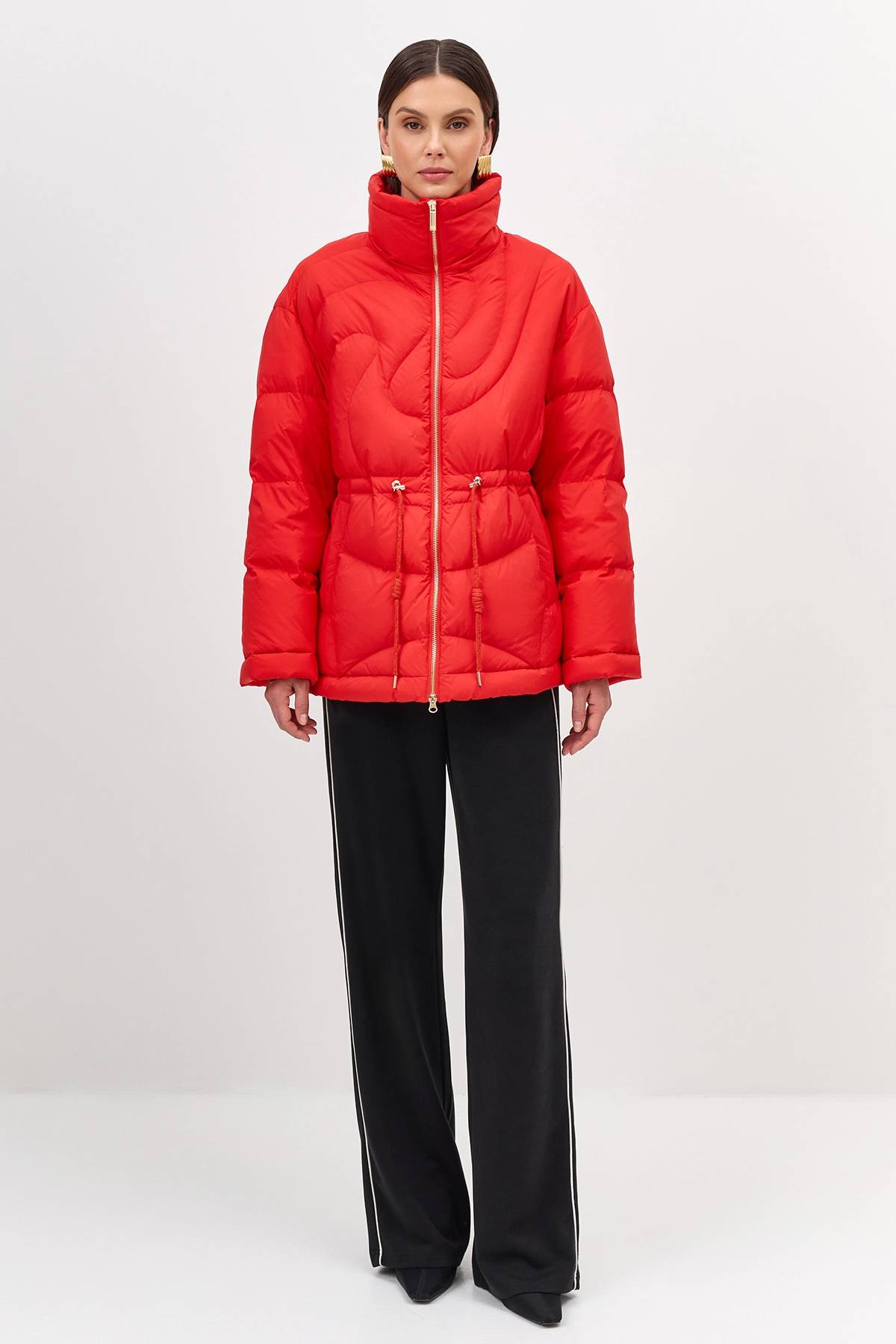 Лимитированная серия яркая красная куртка с палантином, 42