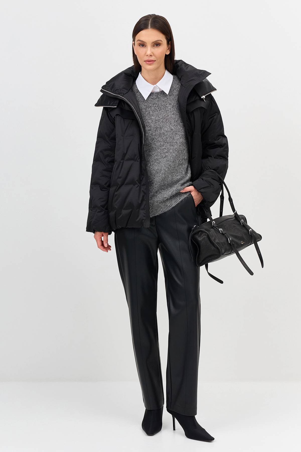 Лимитированная серия куртка черная с атласным эффектом и палантином, 36