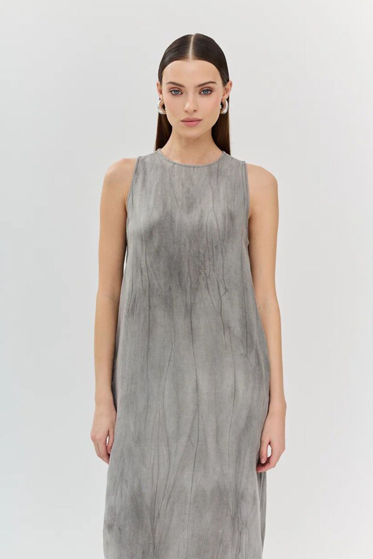 Элегантное платье с потёртостями, 44р