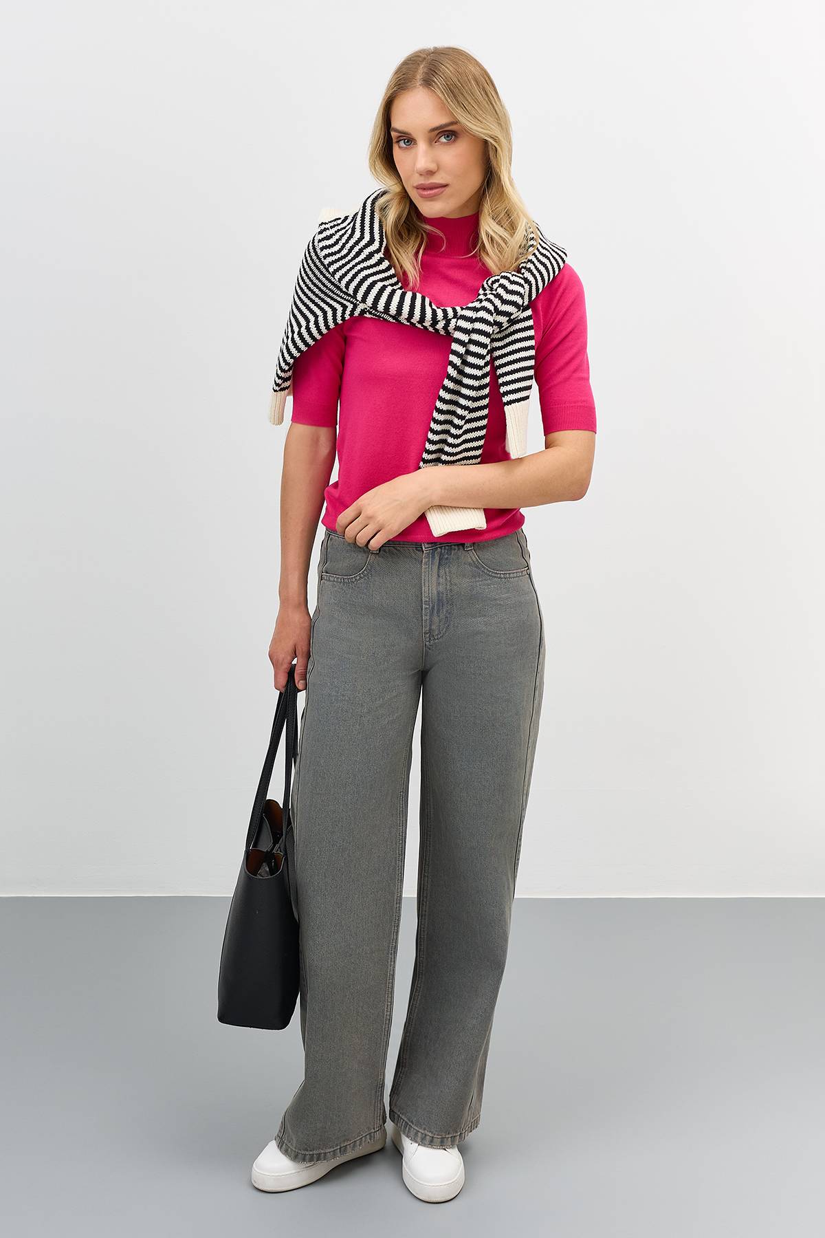 Широкие джинсы с винтажной варкой, 44