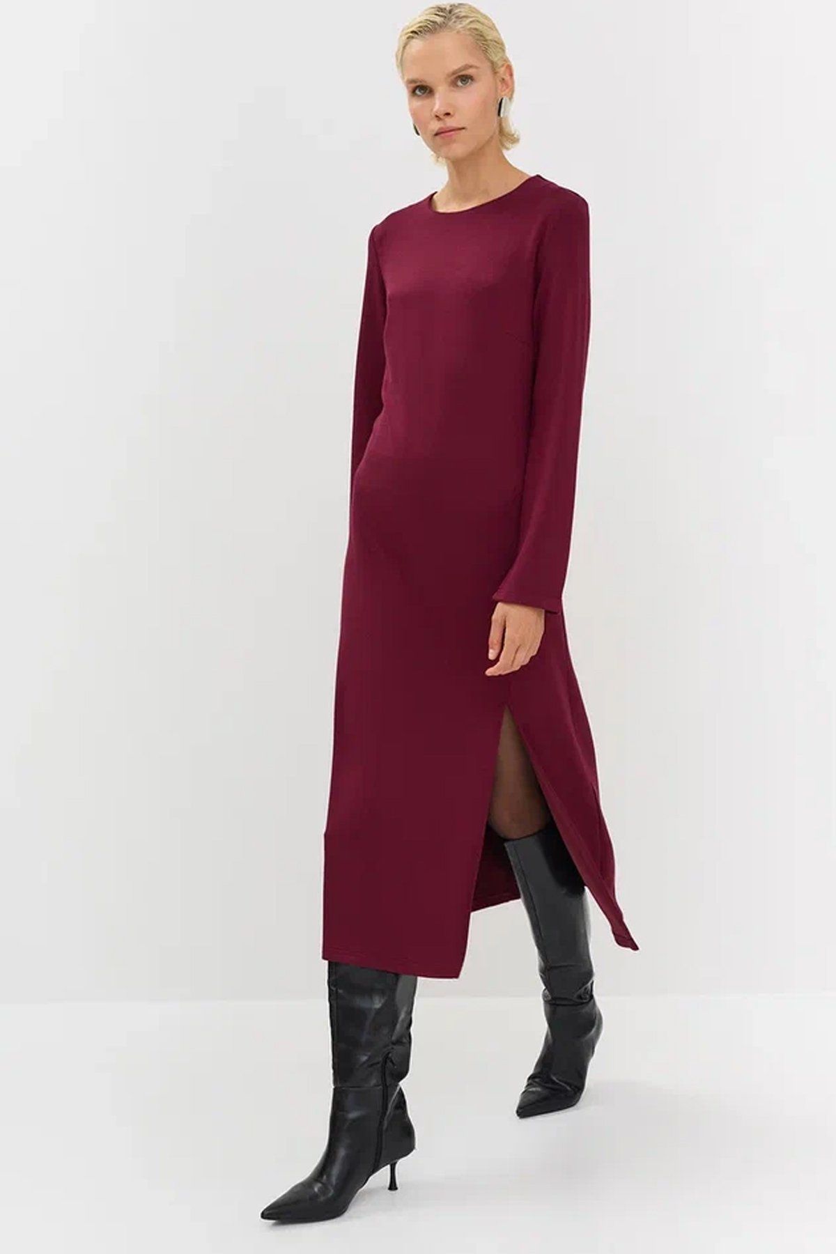 Бордовое платье А-силуэта с разрезами, 44р