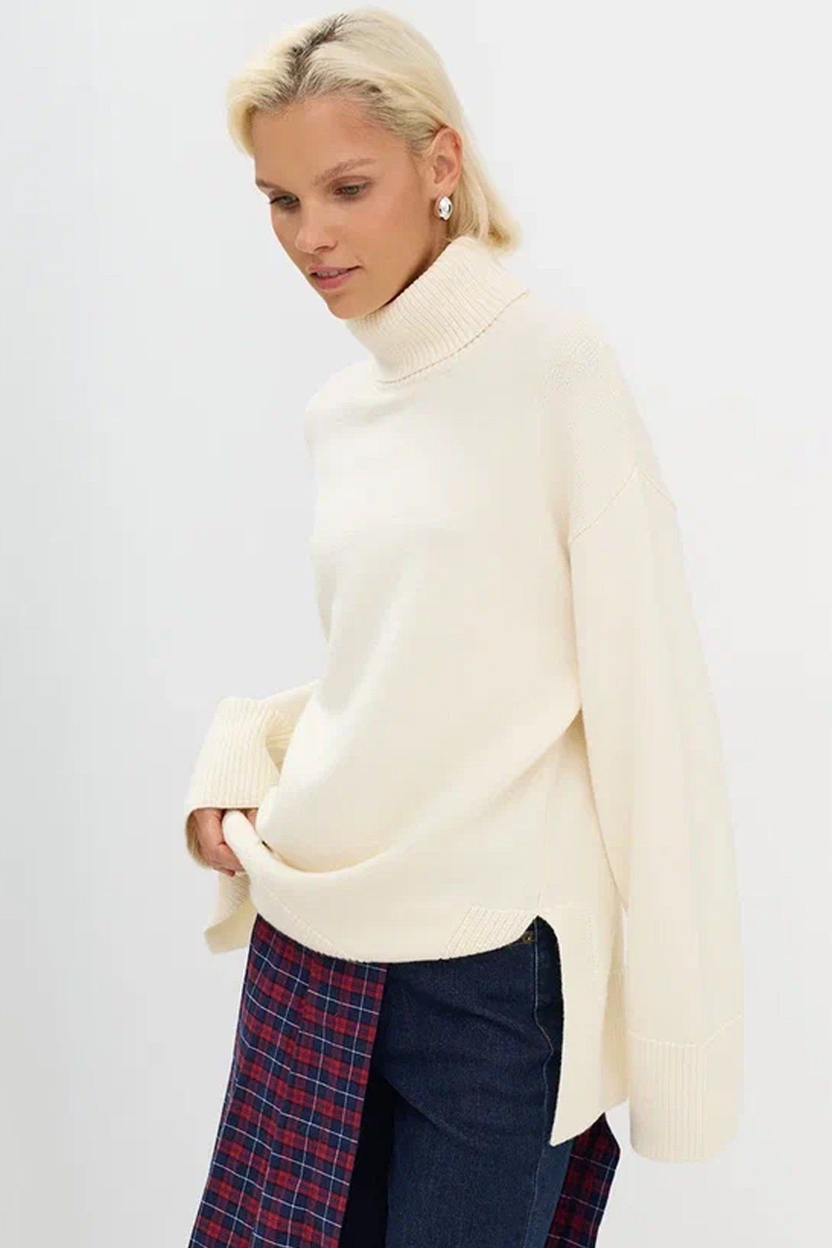 Удлинённый джемпер с воротником-стойкой, 44р