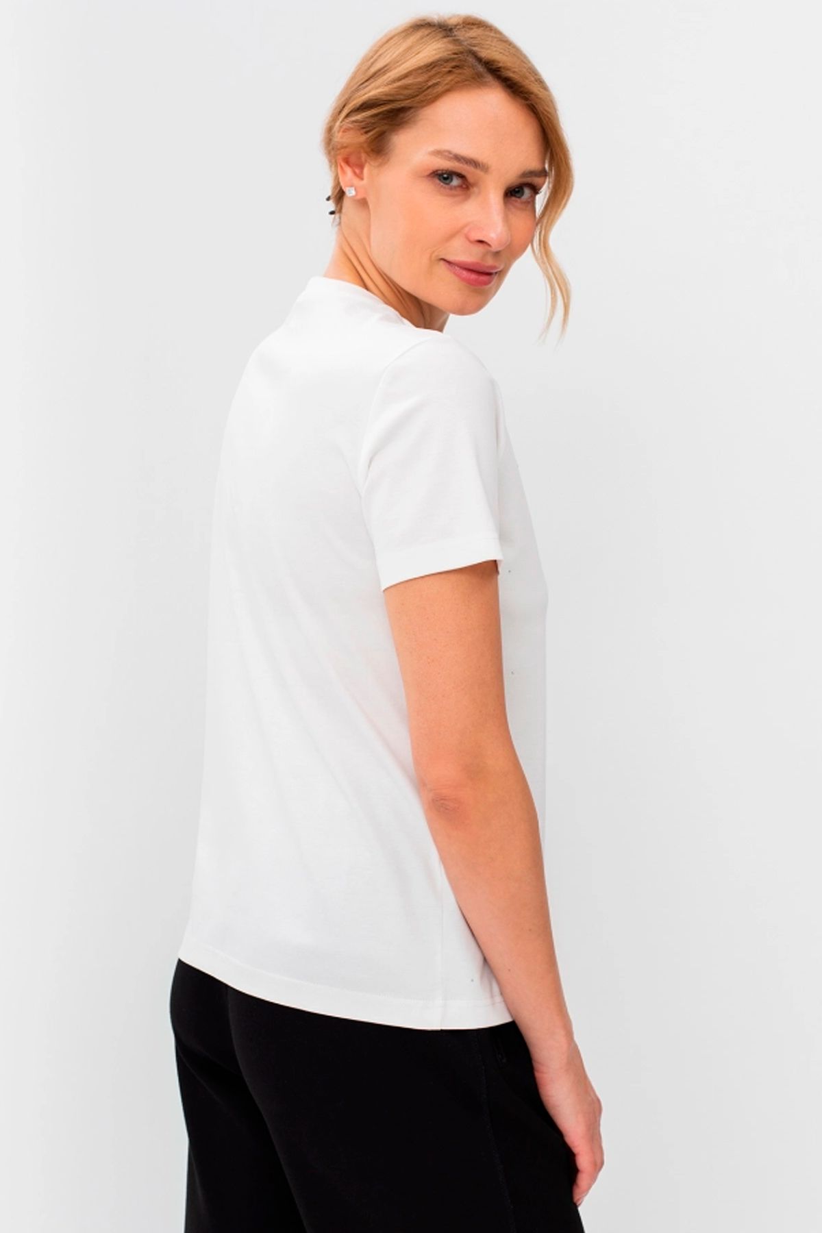 Хлопковая футболка со стразами, 42р