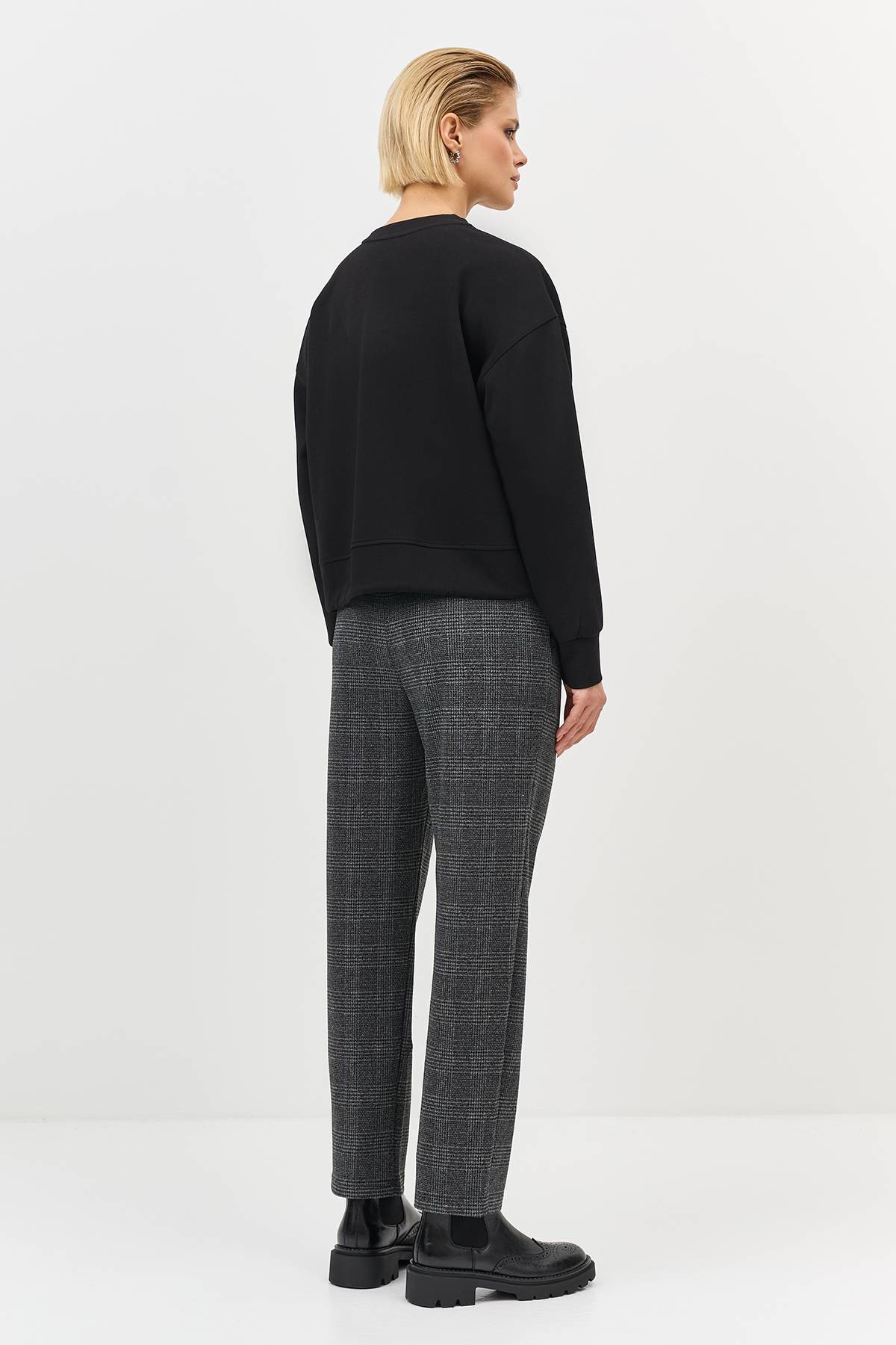 Лимитированная серия cвитшот с декоративными строчками и ремень, 34