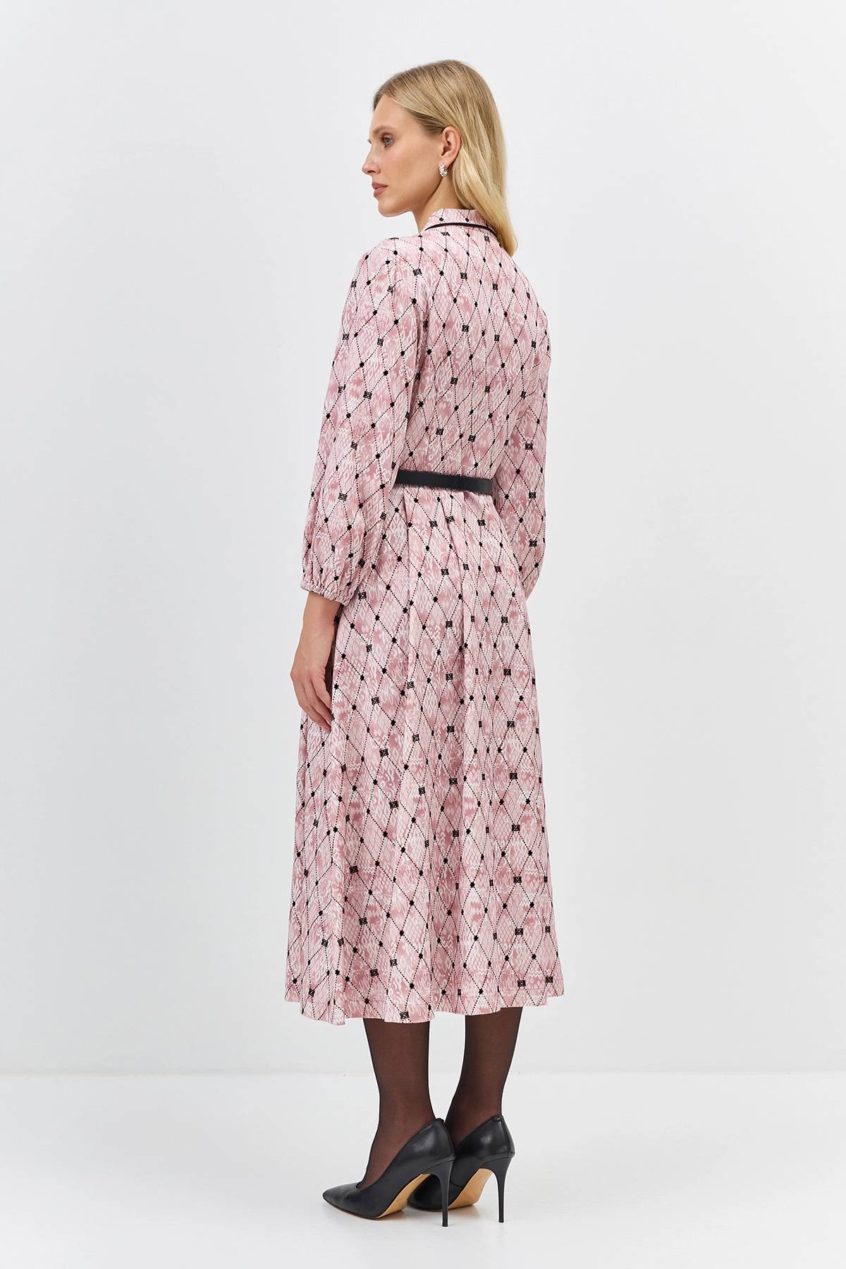 Платье-рубашка с брендированным принтом, 44