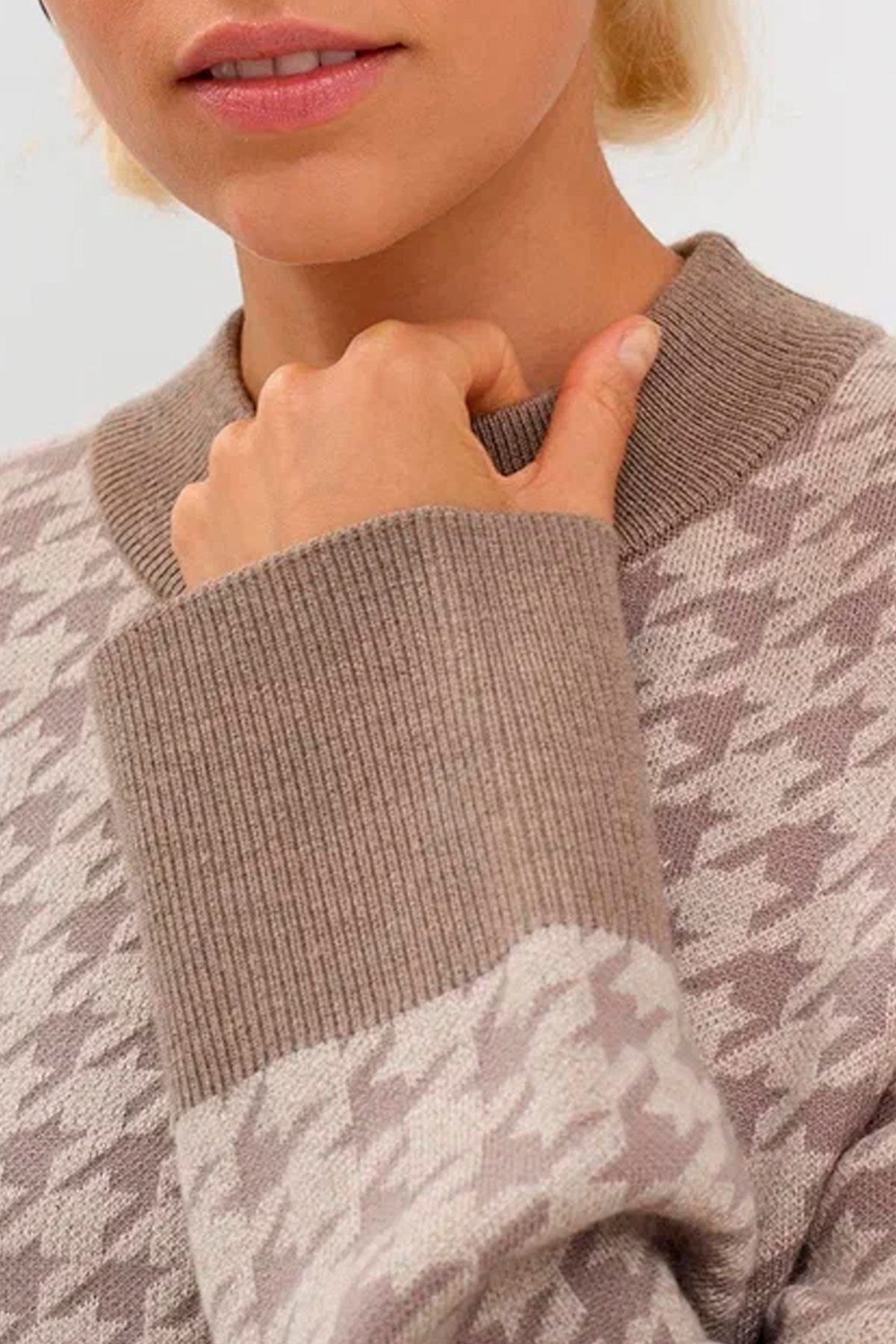 Трикотажный джемпер с принтом "гусиная лапка", 48р