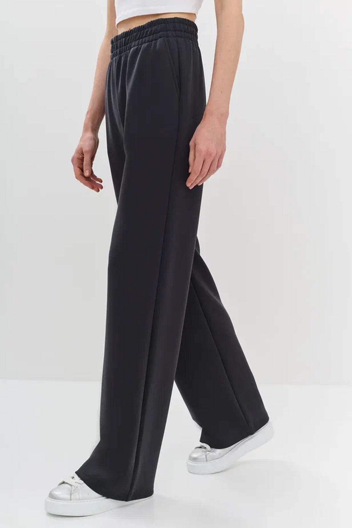 Брюки из смесового модала прямого силуэта в графитовом цвете, 52р