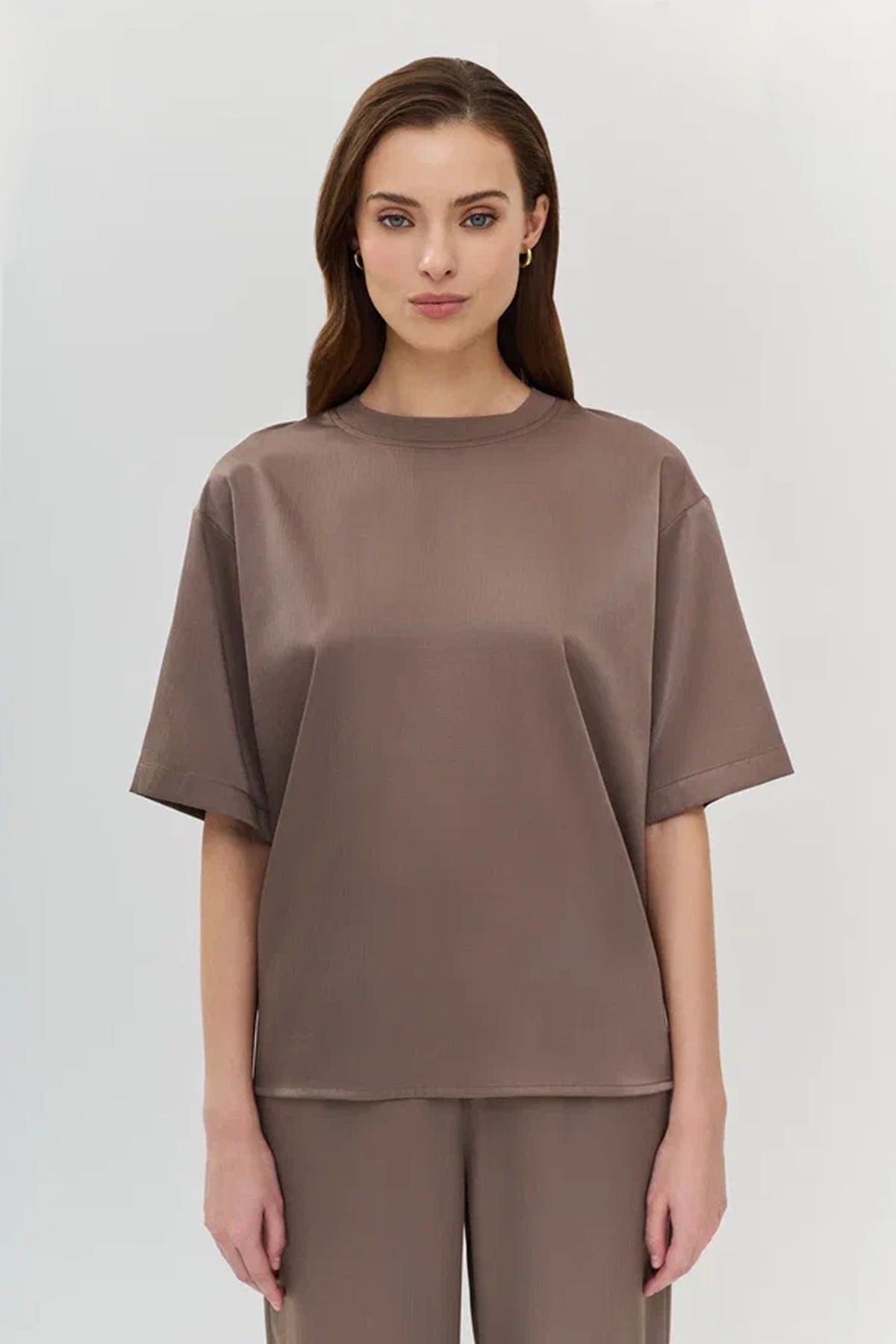 Однотонная блузка в цвете какао с коротким рукавом, 52р
