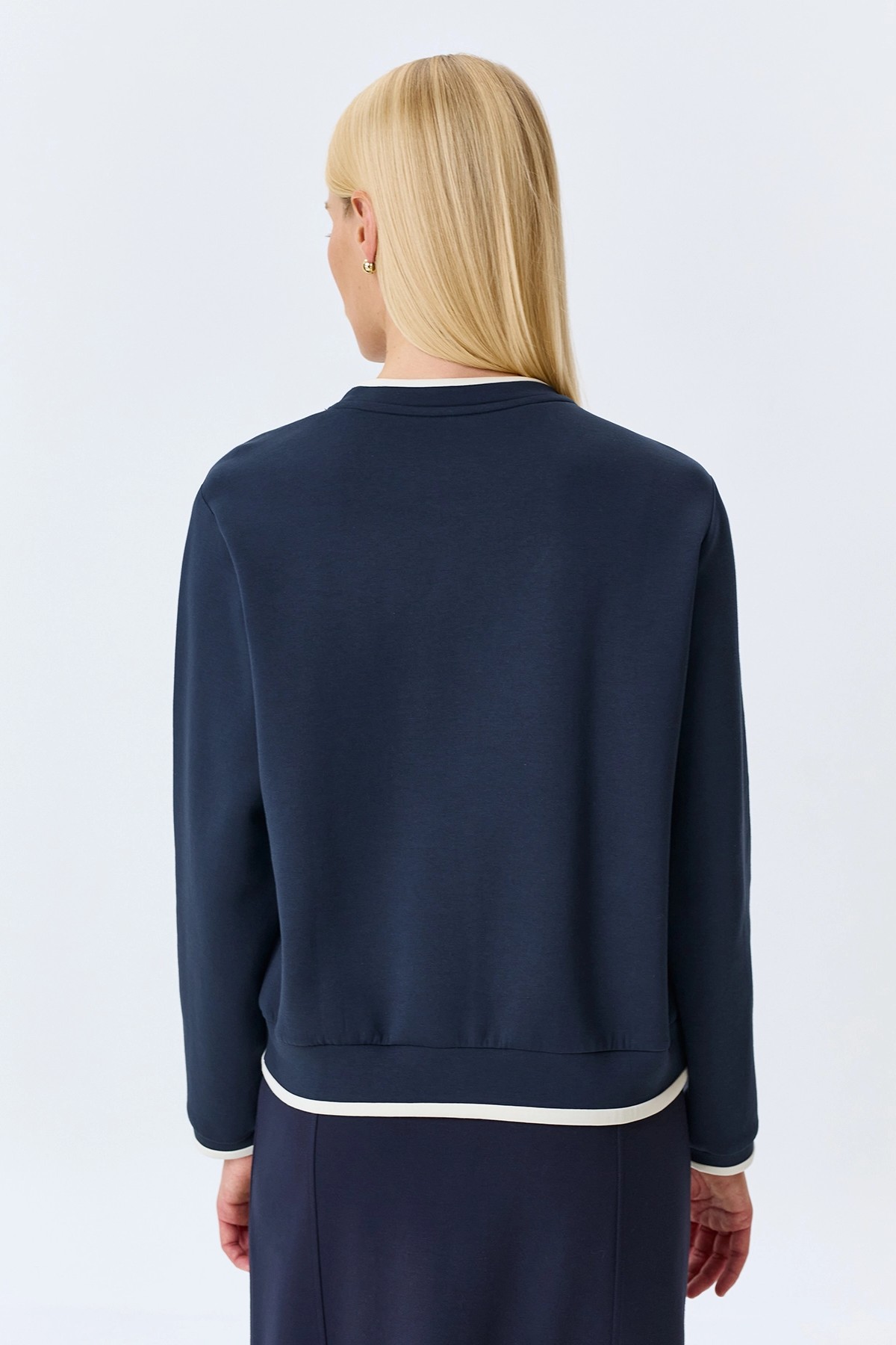 Свитшот с графичным принтом, 46