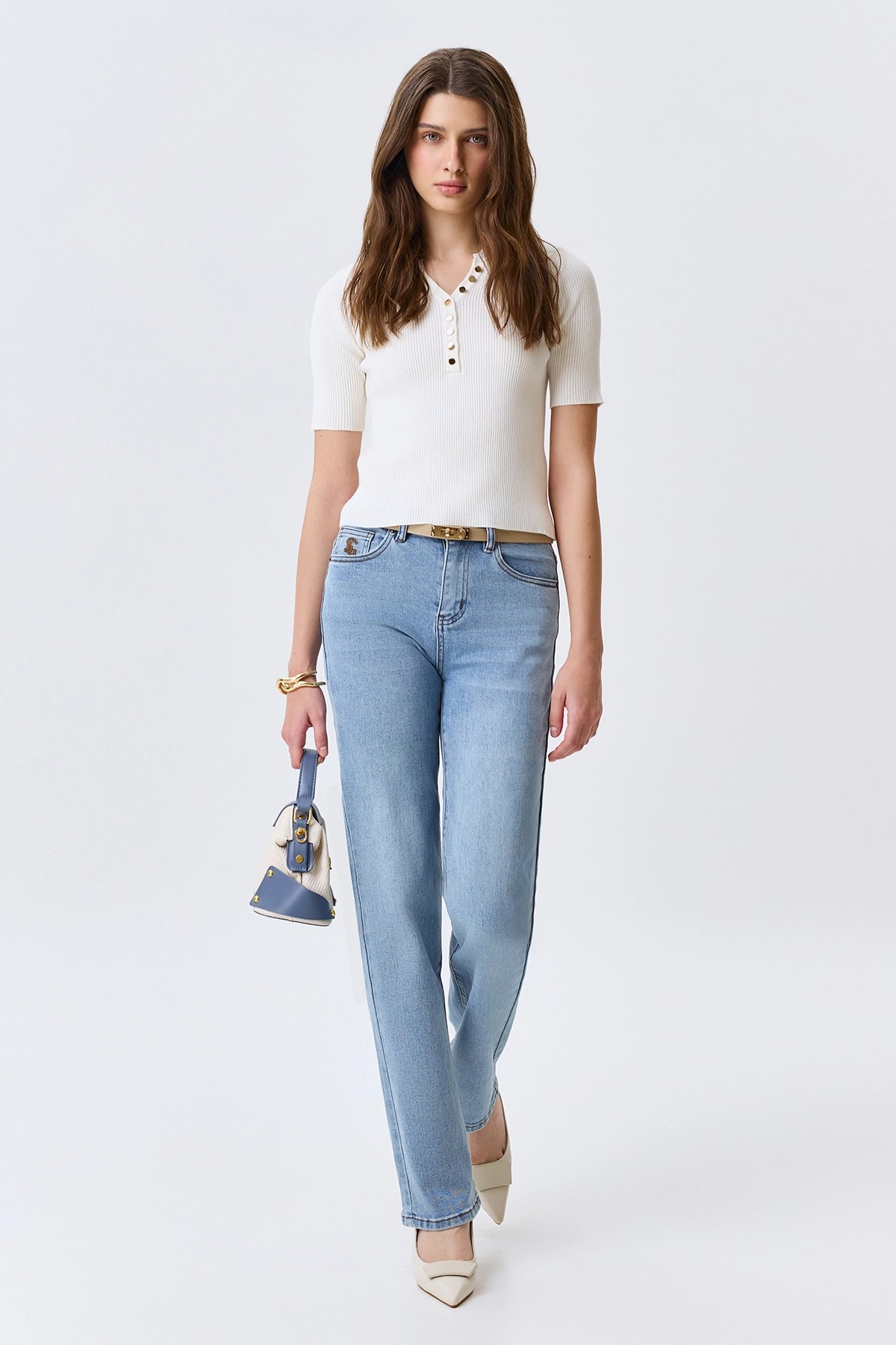 Тонкий джемпер из вискозы с акцентными пуговицами, 50