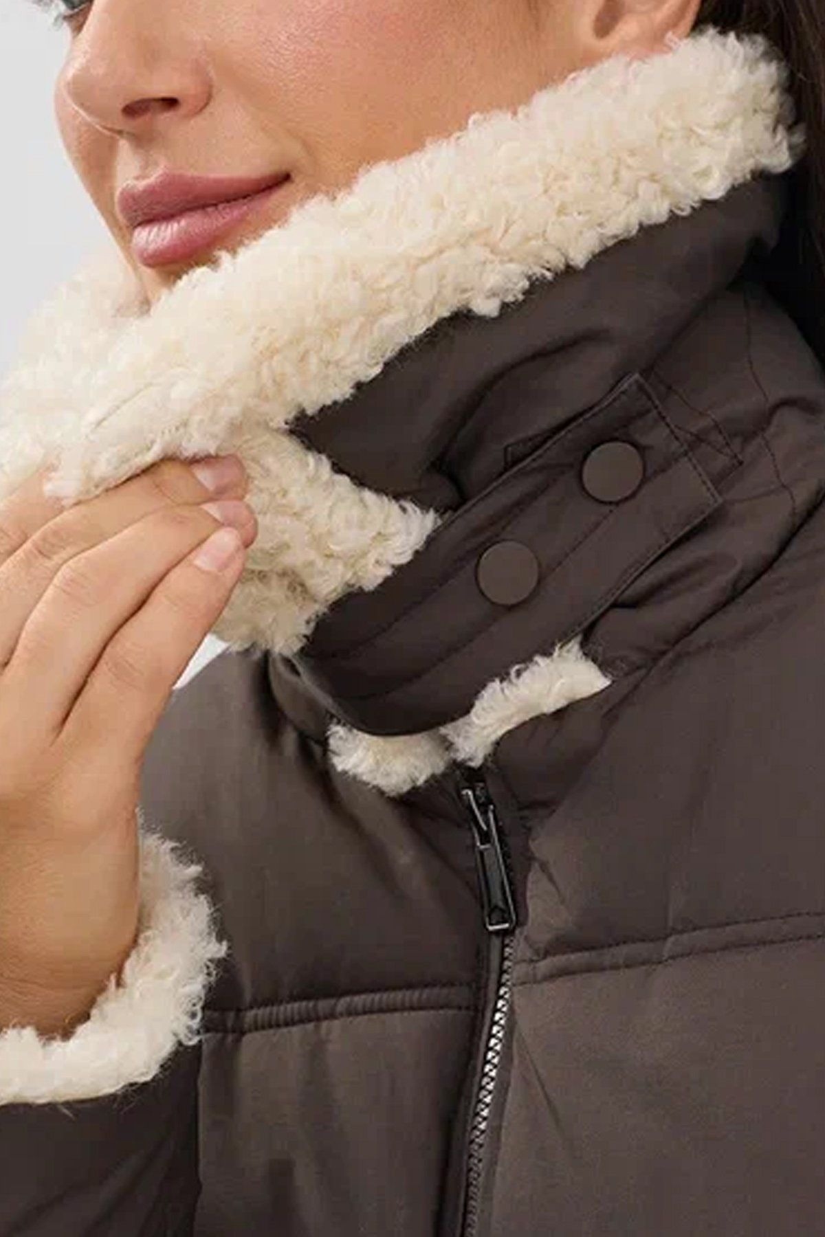 Куртка oversize с искусственным мехом, 46р