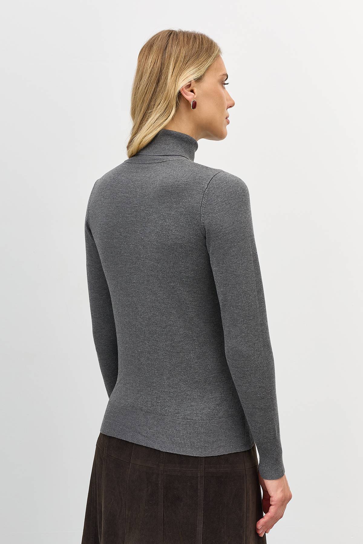 Лимитированная серия юбка А-силуэта из искуственной замши и ремень, 46