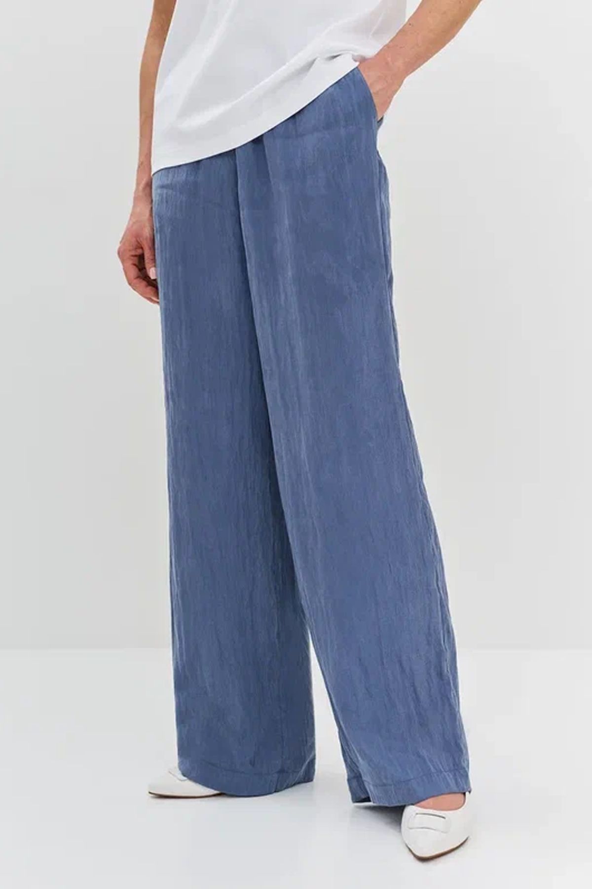 Брюки прямого силуэта со шнурком на талии, 44р