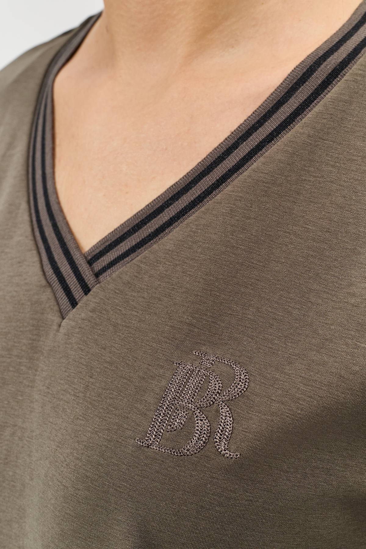 Лимитированная серия свитшот из модала с V-образным вырезом и палантином, 44