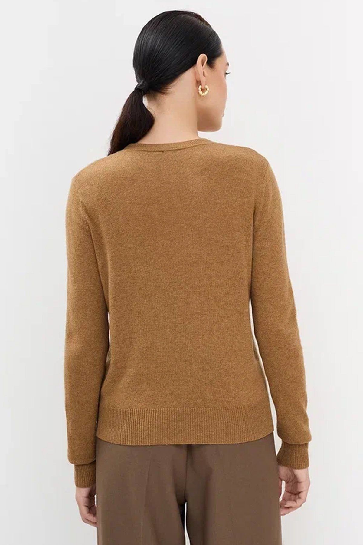 Полуприлегающий джемпер с кашемиром в бежевом цвете, 42р