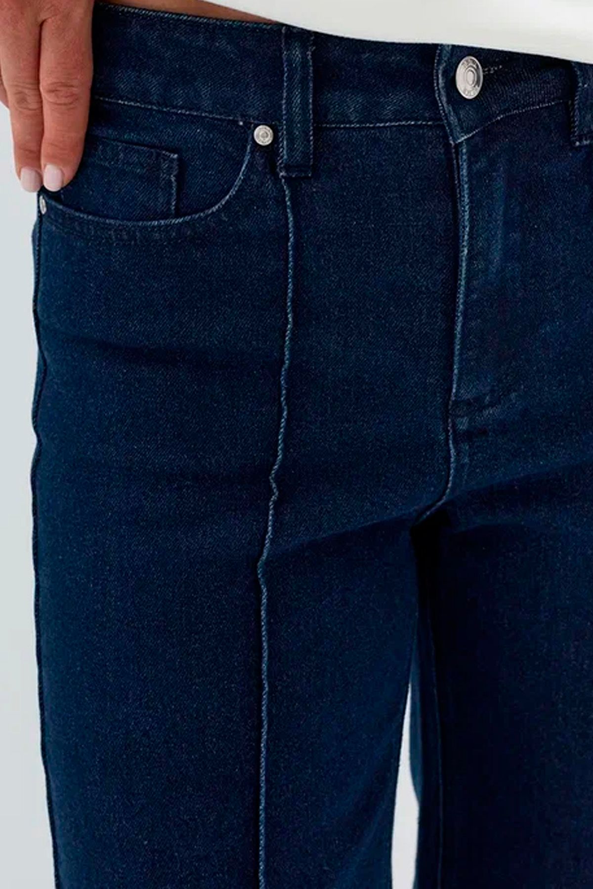 Джинсы прямого силуэта с отстроченными стрелками, 52р