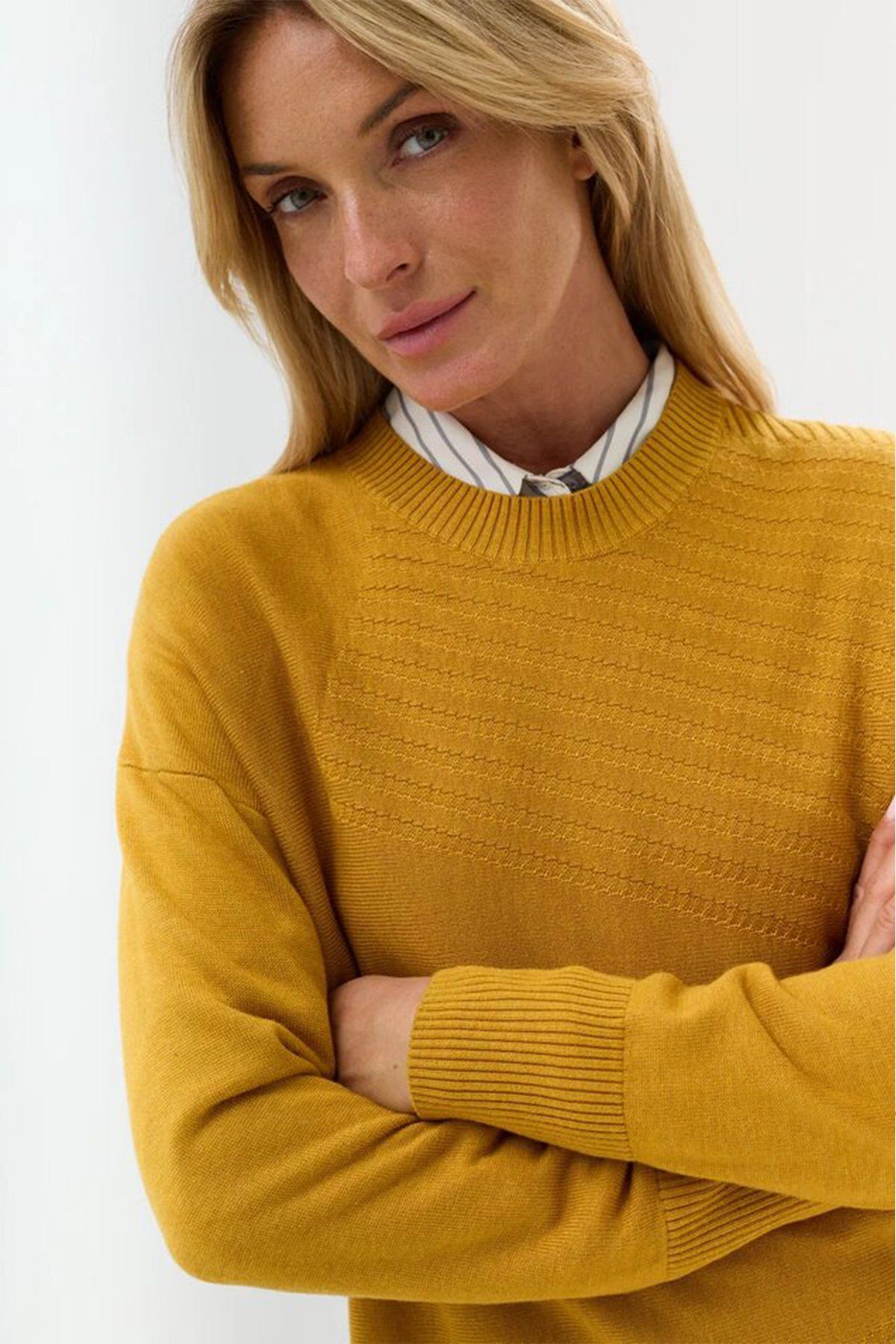 Яркий джемпер с акцентной вязкой, 48р