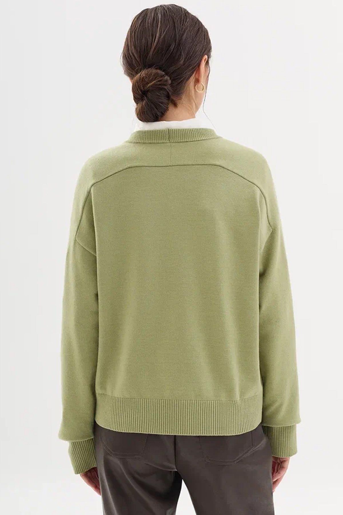 Трикотажный джемпер с рукавами реглан, 50р