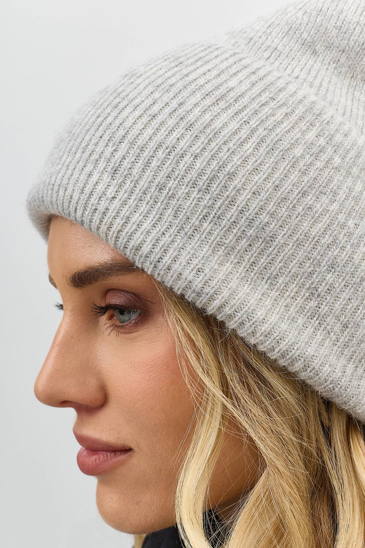 Серая шапка бини с широким отворотом, One