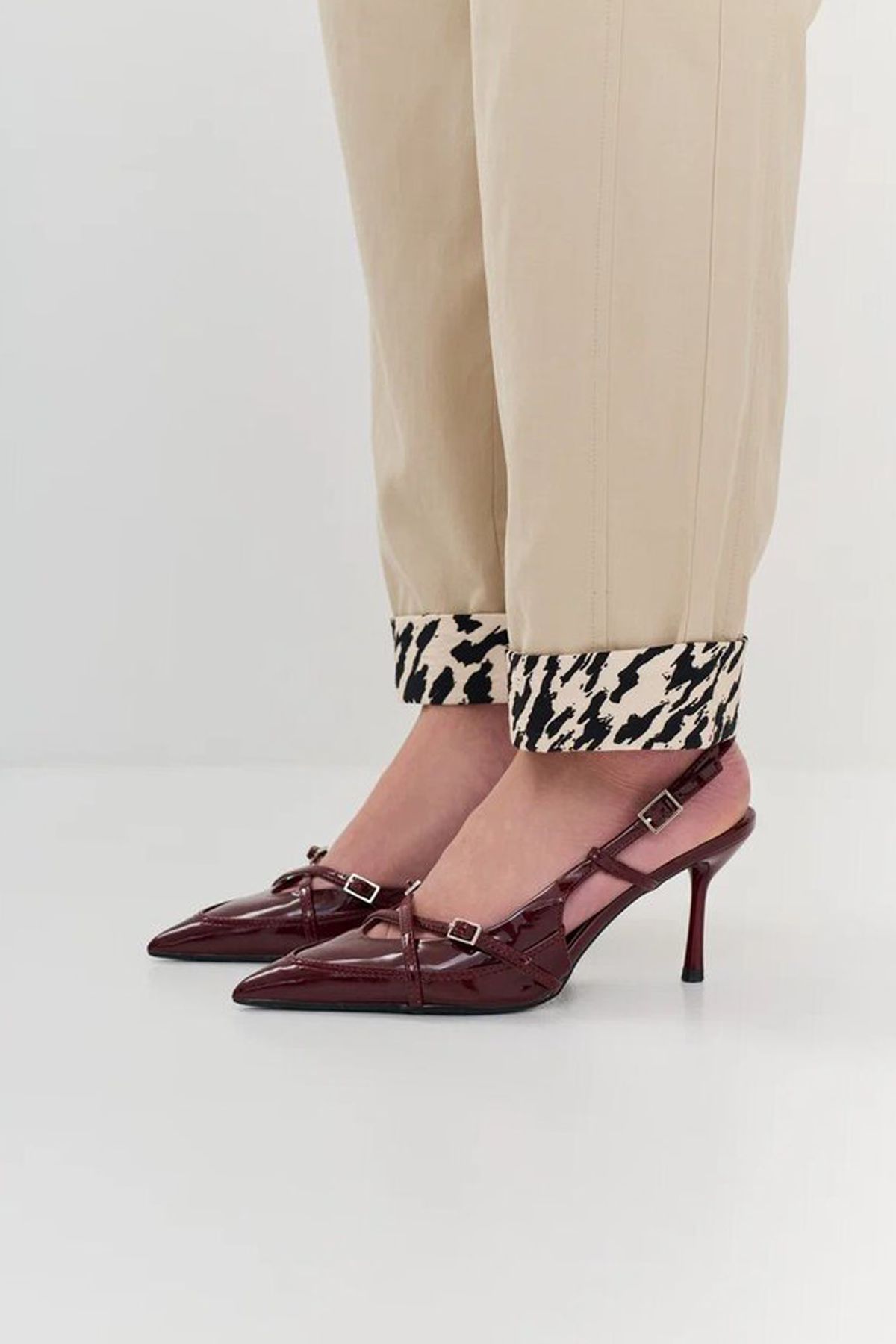 Брюки с акцентными отворотами, 52р