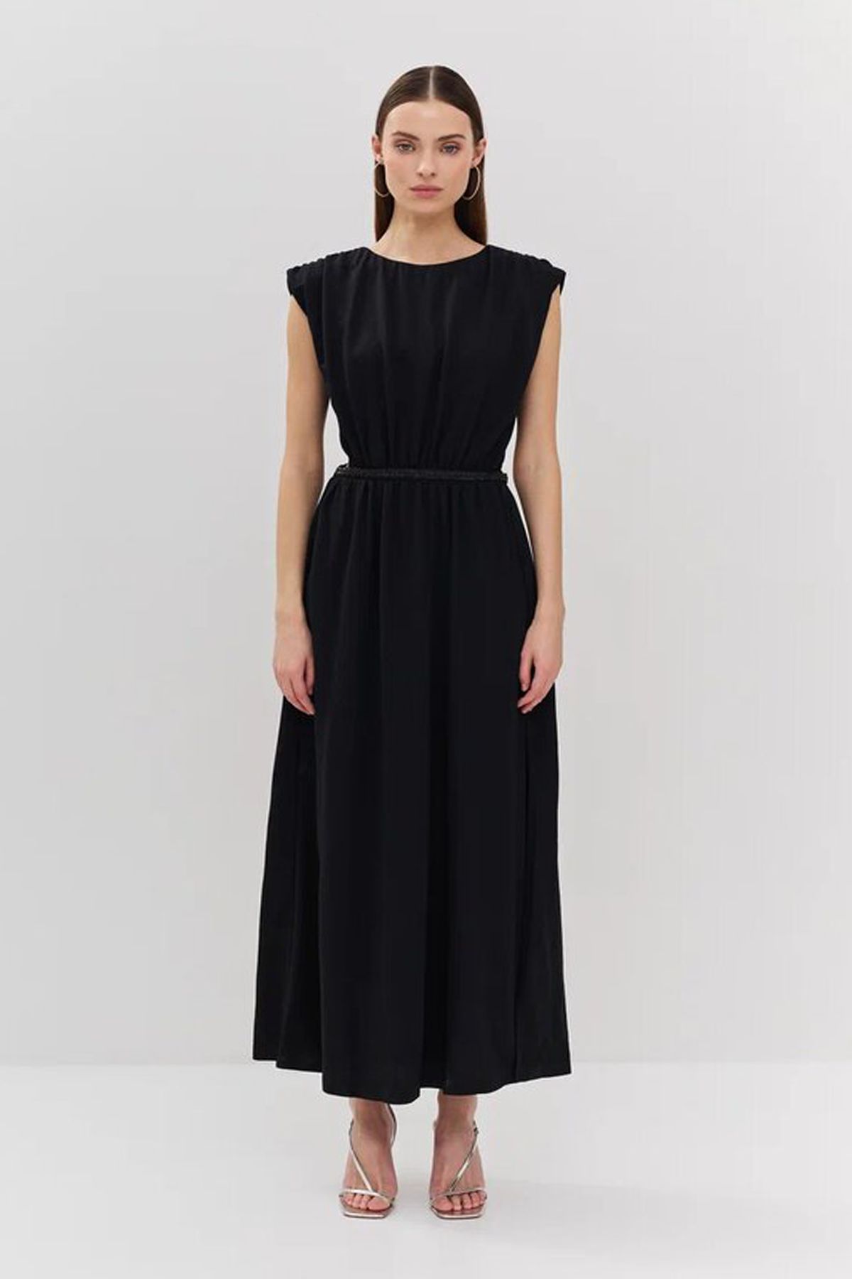 Длинное платье с открытыми боками и разрезом, 40р