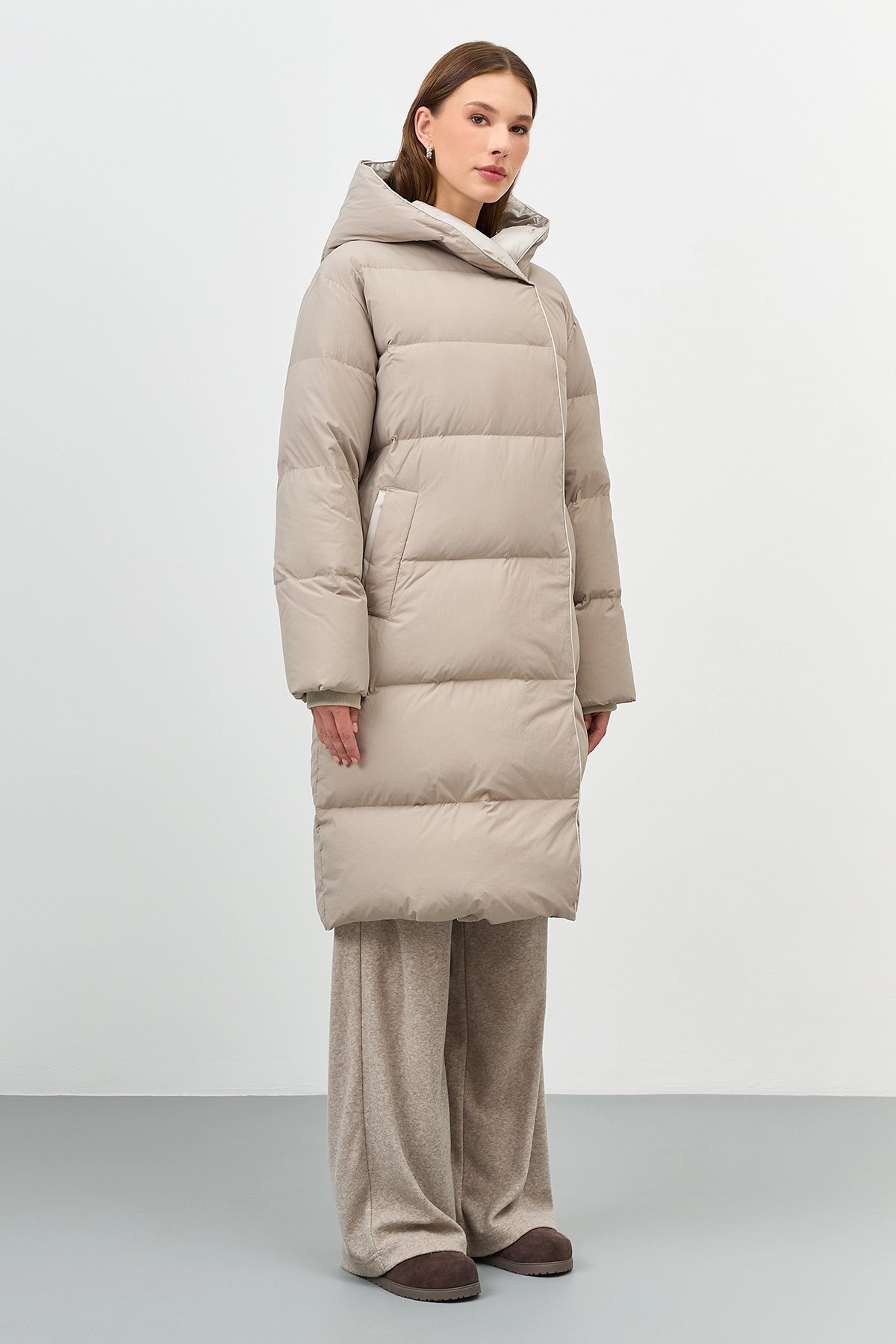 Пуховик с капюшоном, 52