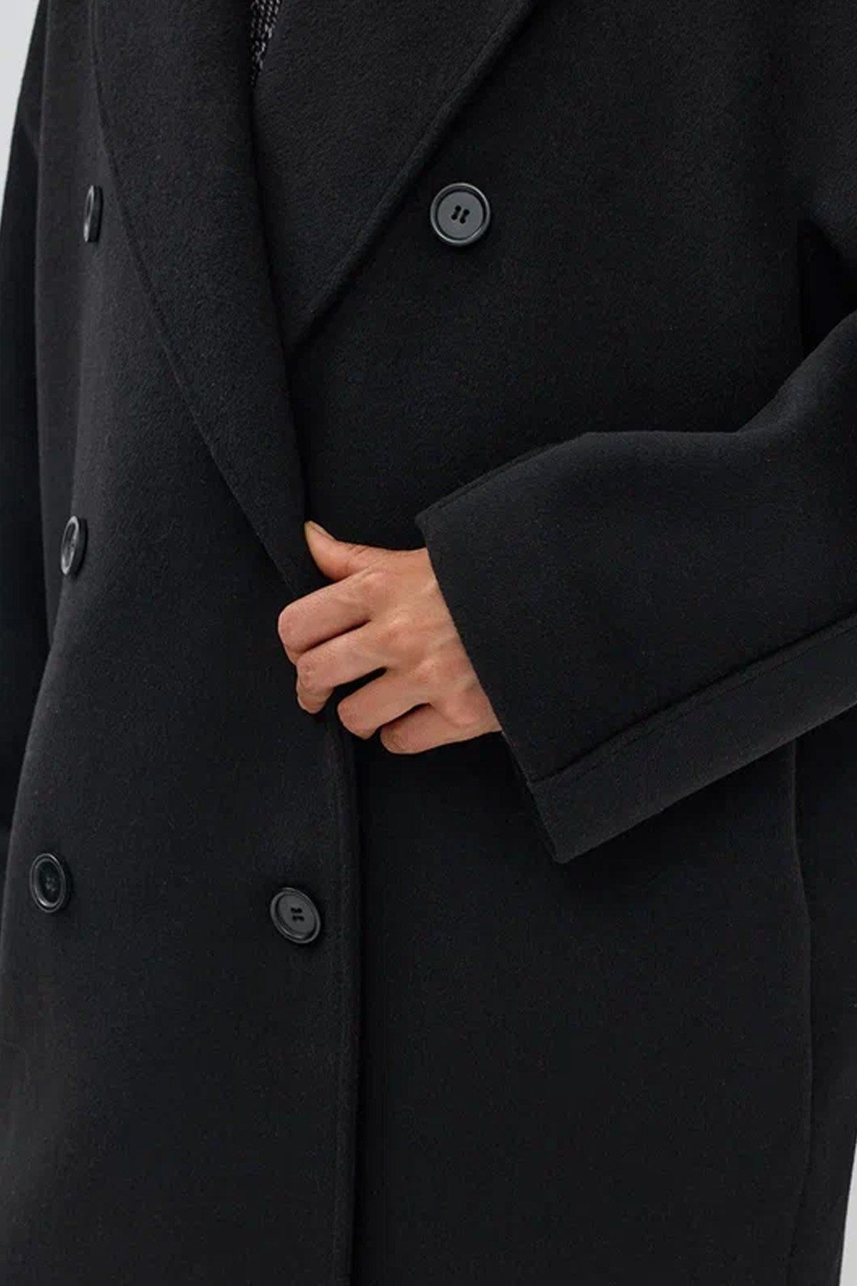 Двубортное пальто в классическом стиле, 52р