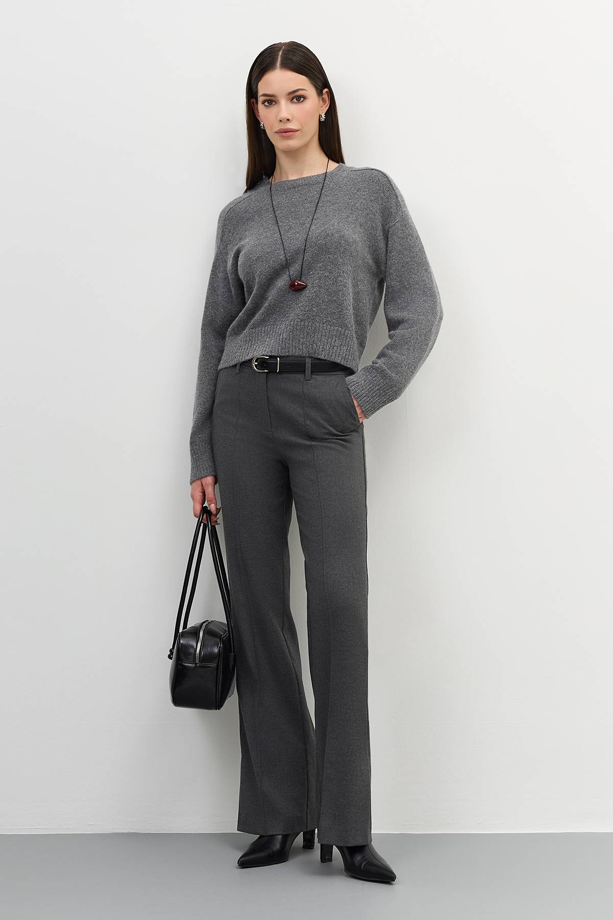 Лимитированная серия пушистый серый джемпер с ангорой и ремень, 50