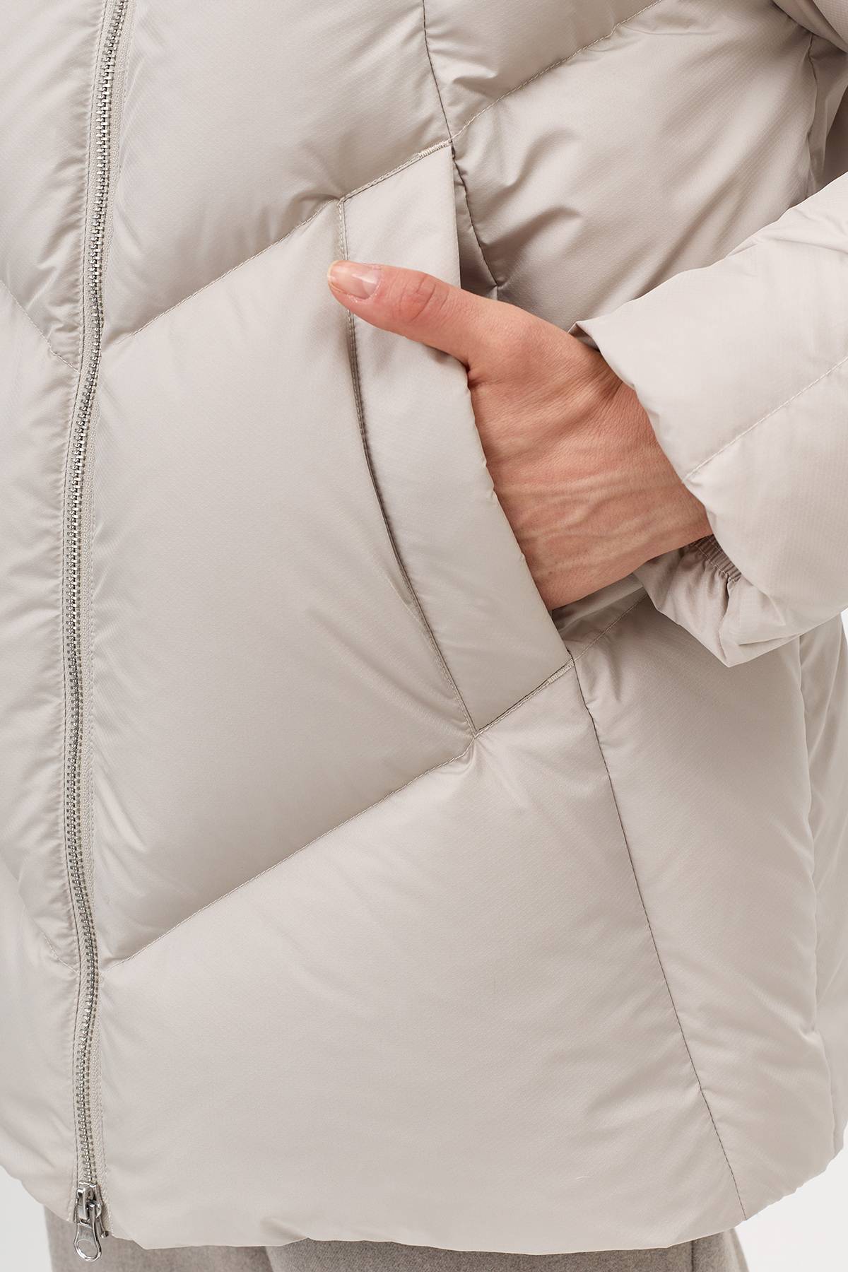 Лимитированная серия  светлая объемная фактурная куртка и палантин, 36