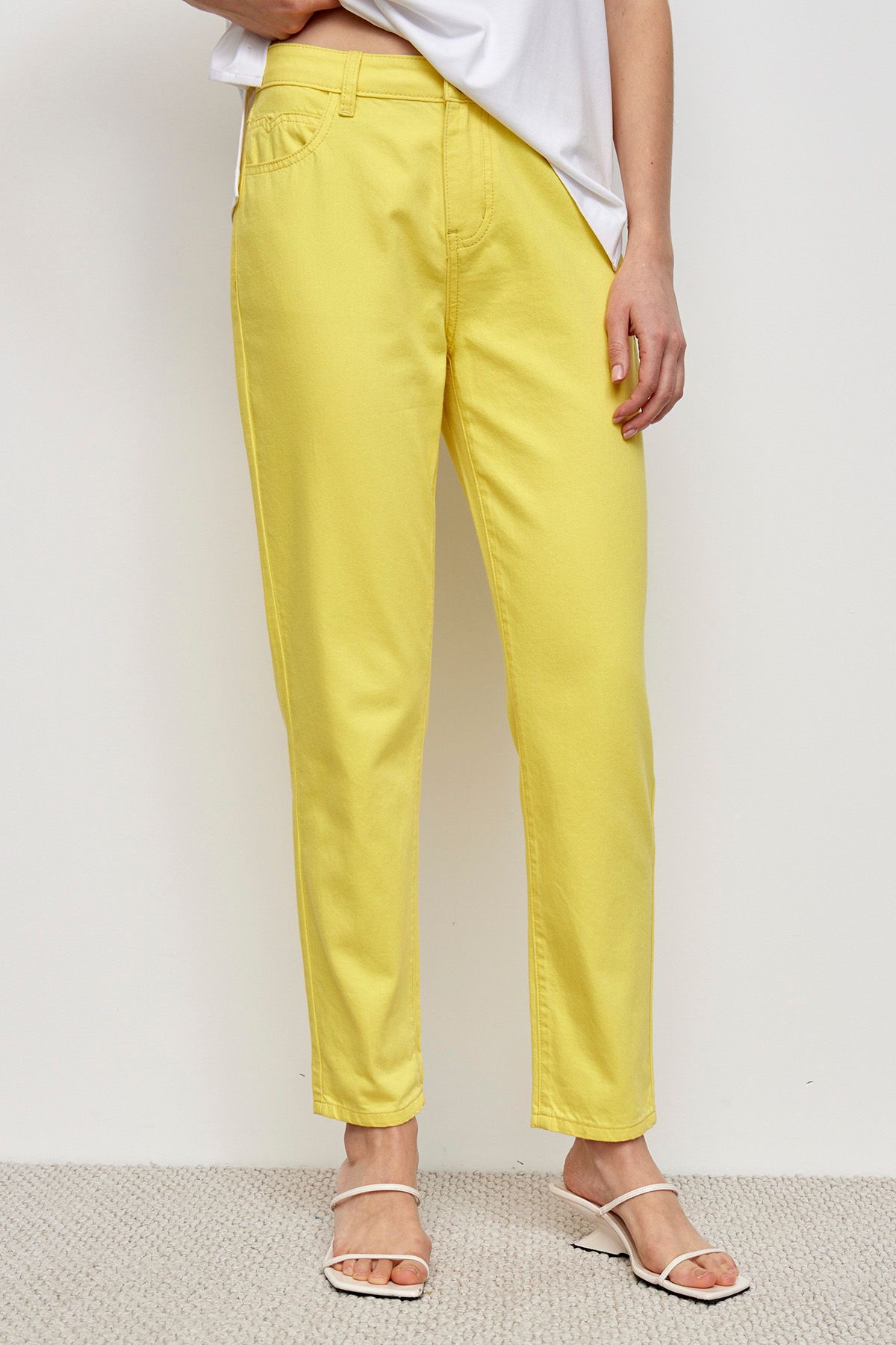 Джинсы из жёлтого денима, 46р