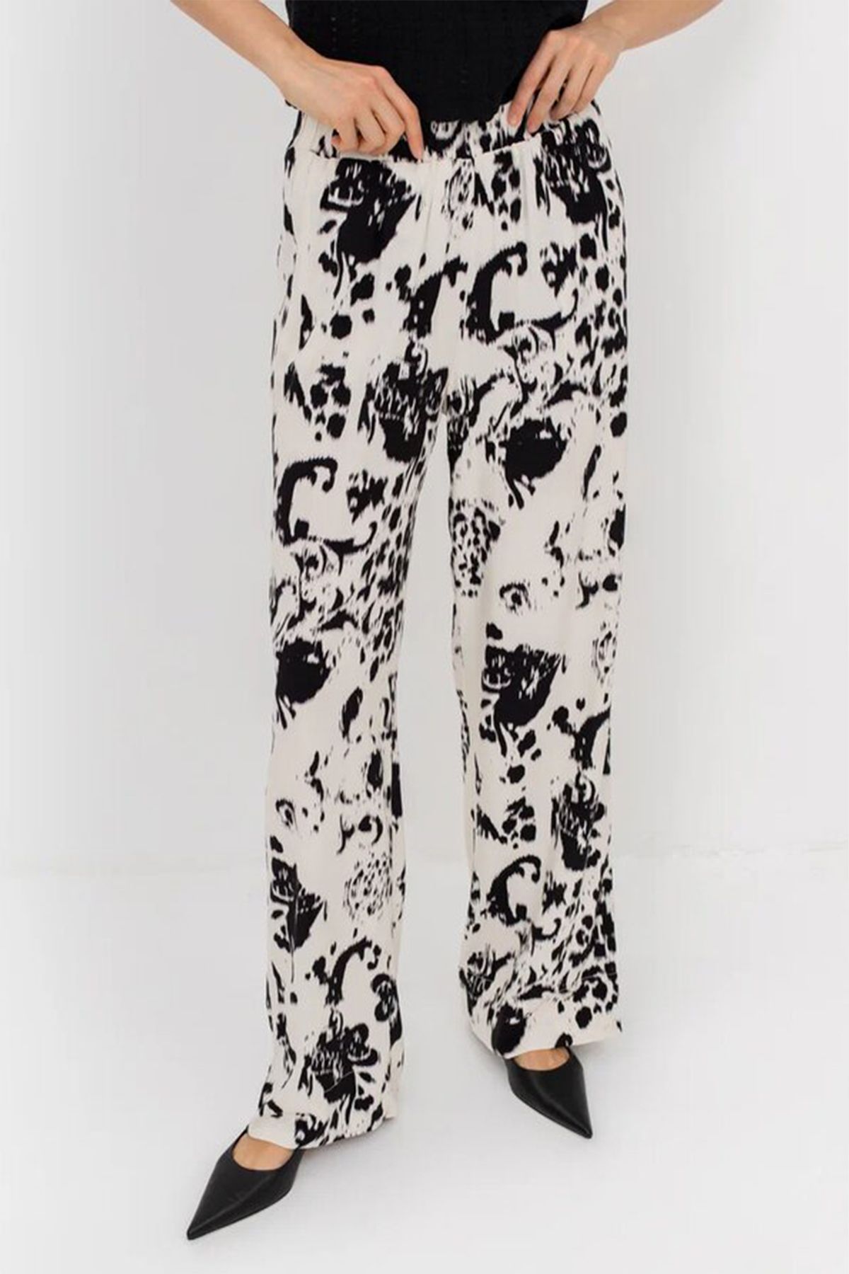 Брюки с абстрактным принтом 44443/20, 42р