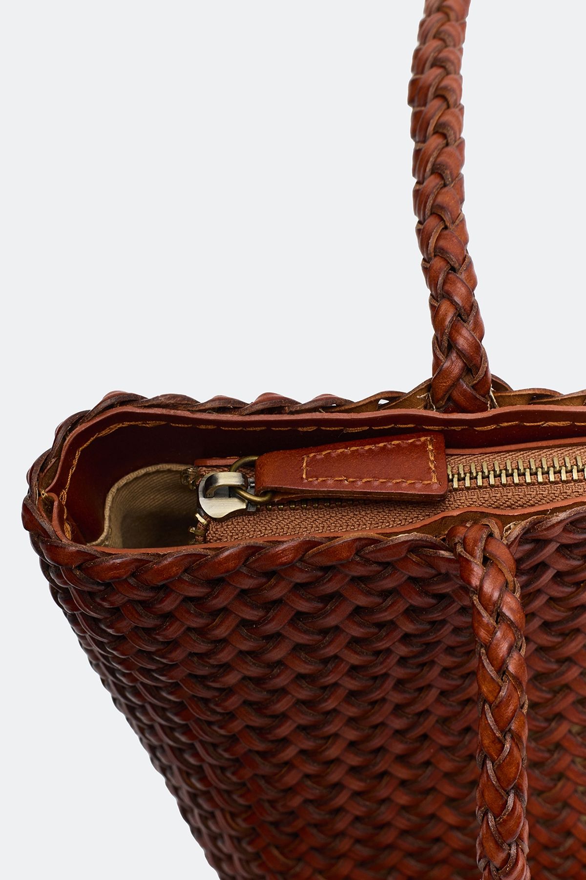 Плетеная сумка-шоппер из натуральной кожи, One