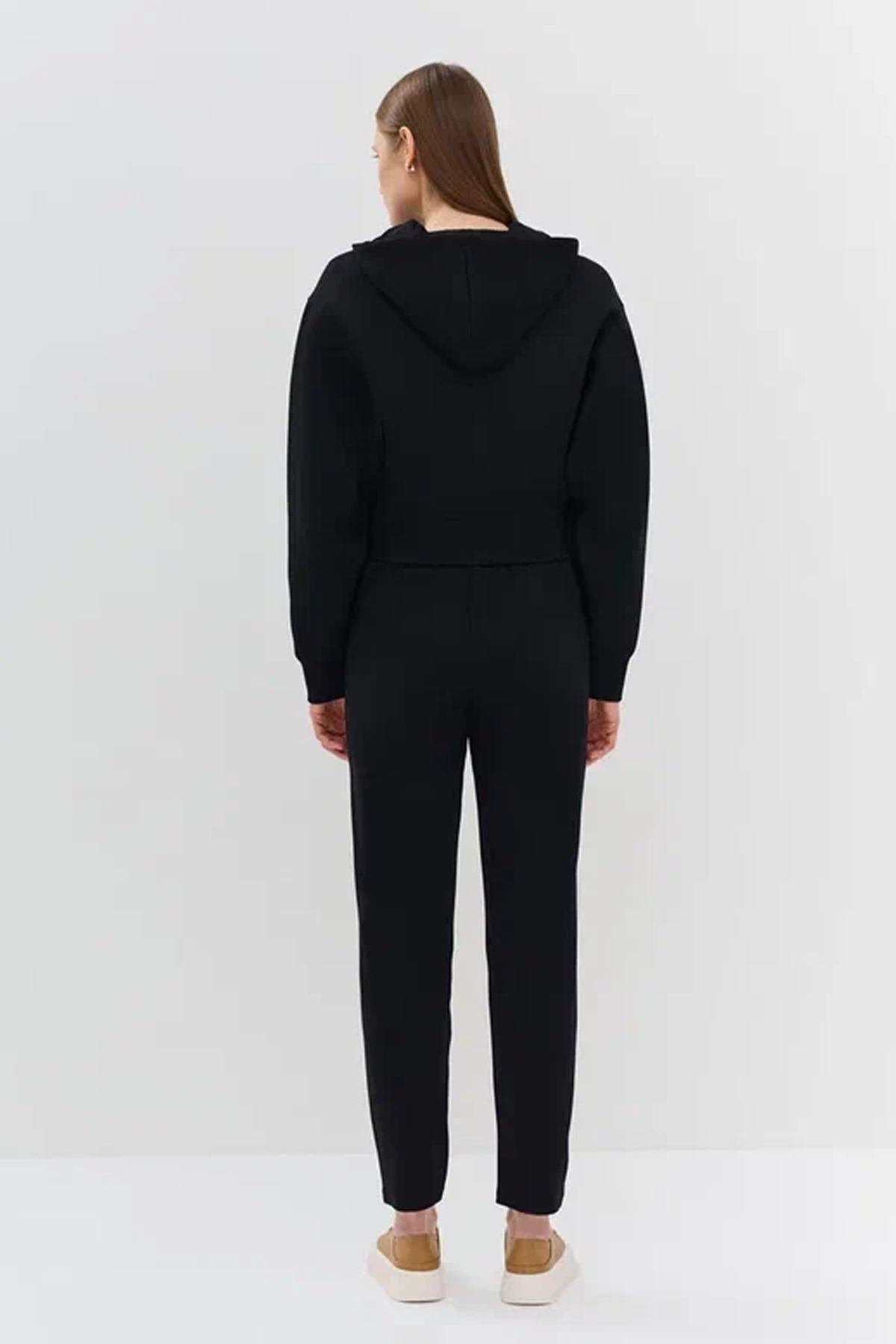 Базовые трикотажные брюки в черном цвете, 52р