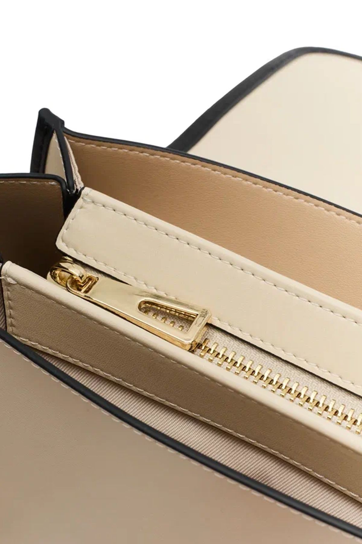 Кожаная сумка кроссбоди с клапаном с геометрическими контрастными деталями, One