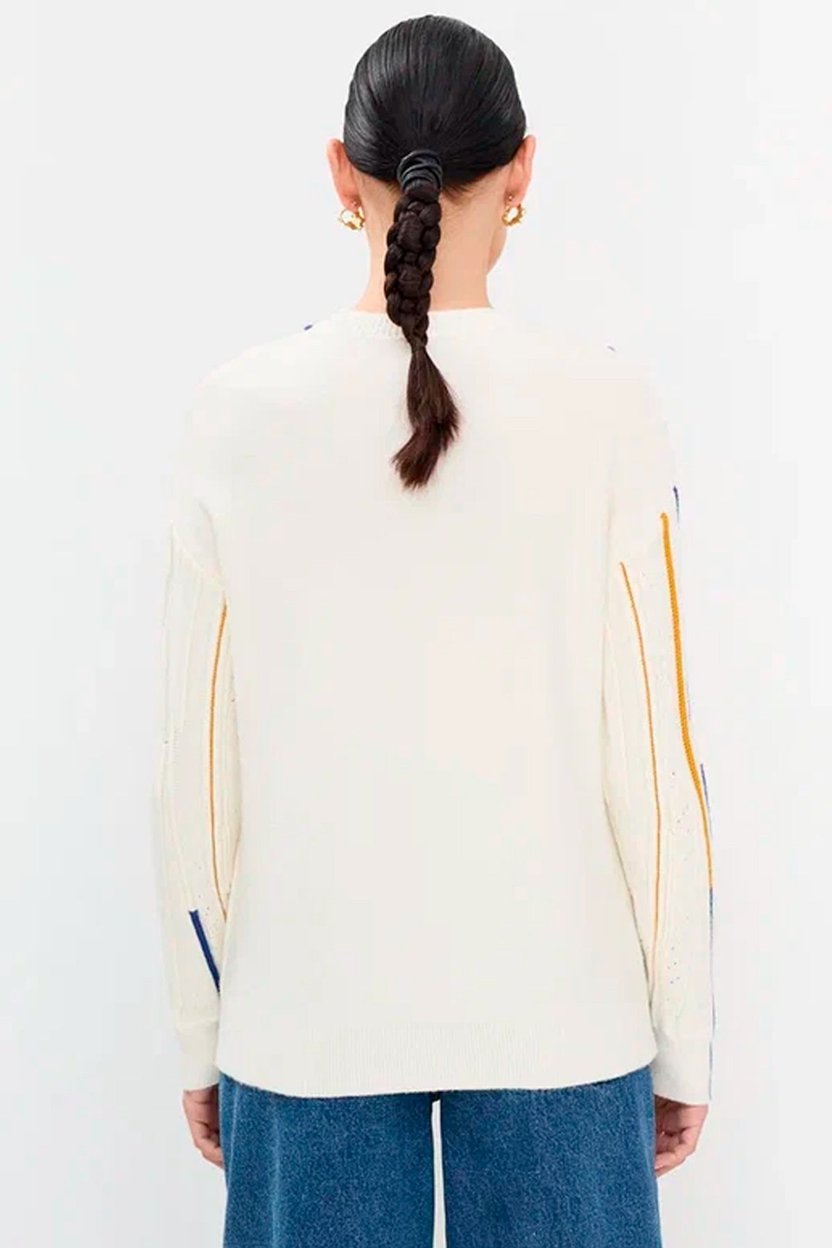 Джемпер ажурной вязки с яркими элементами в стиле color block, 40р