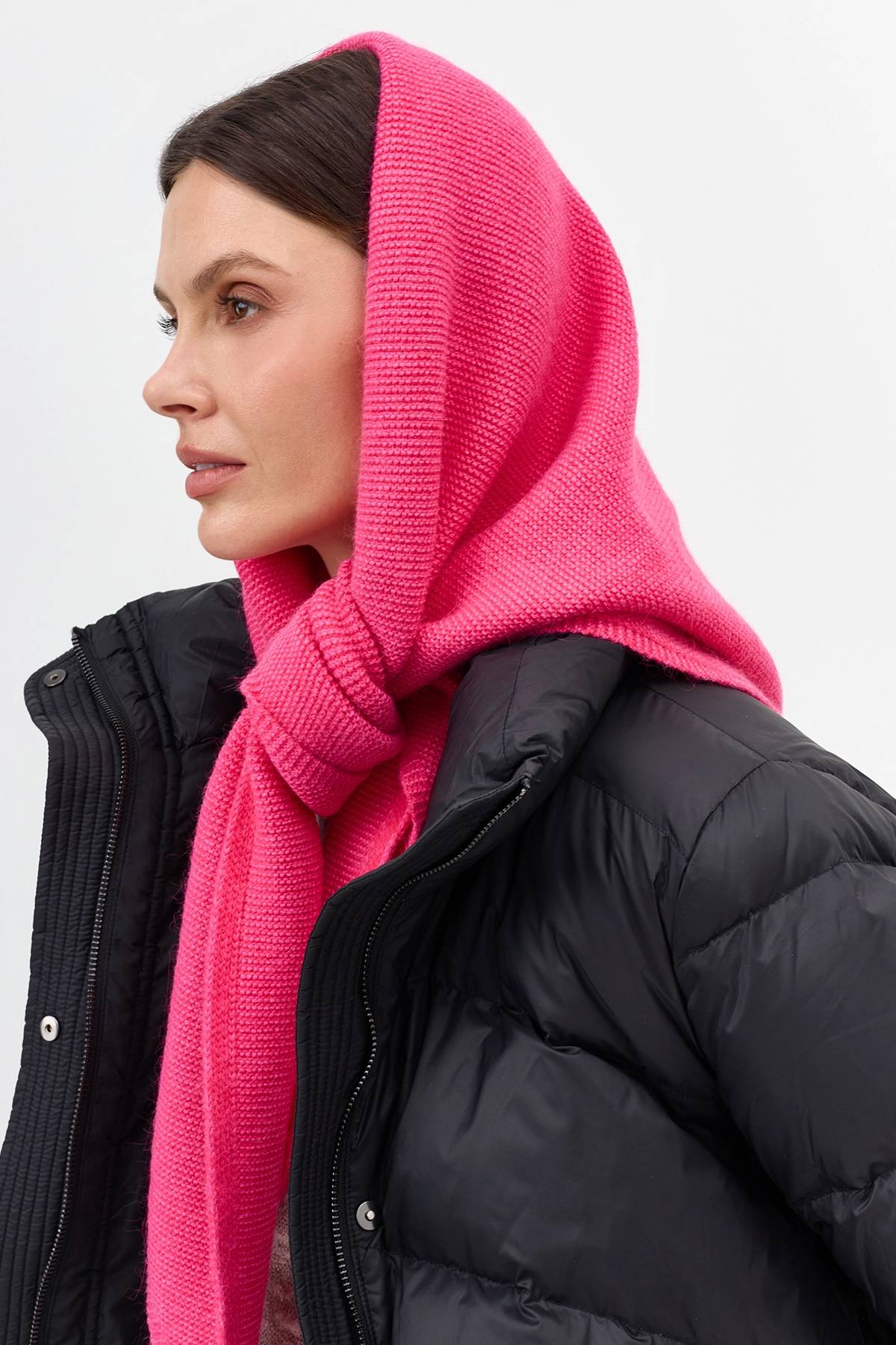 Розовая вязаная косынка с ангорой, One