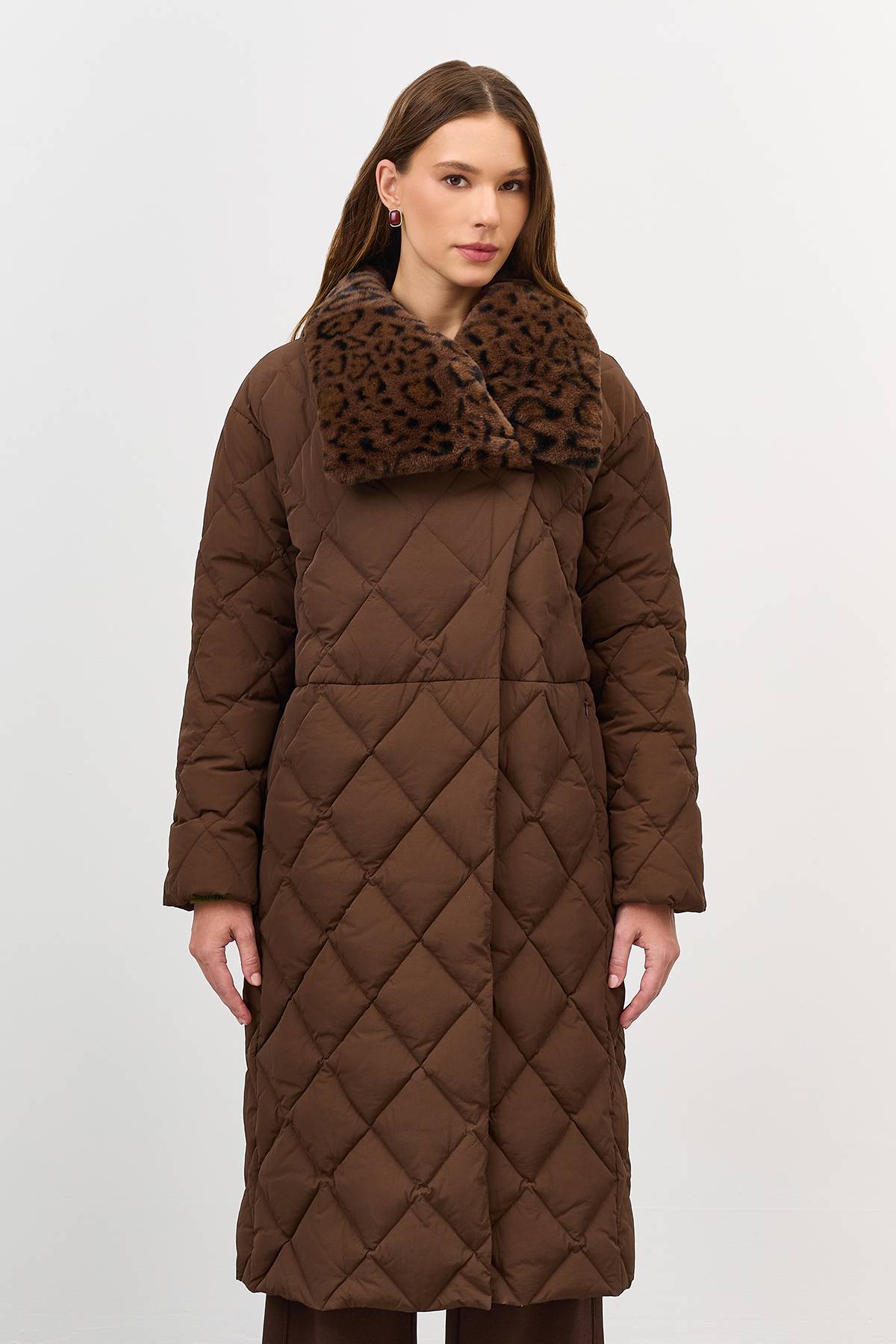 Лимитированная серия коричневое пальто с палантином, 44