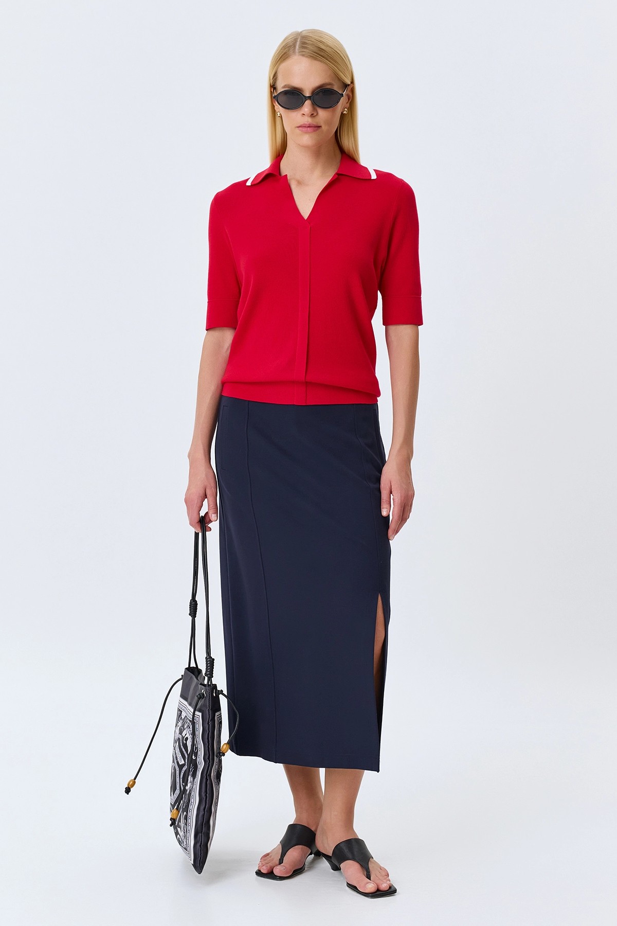 Яркий джемпер-поло, 44