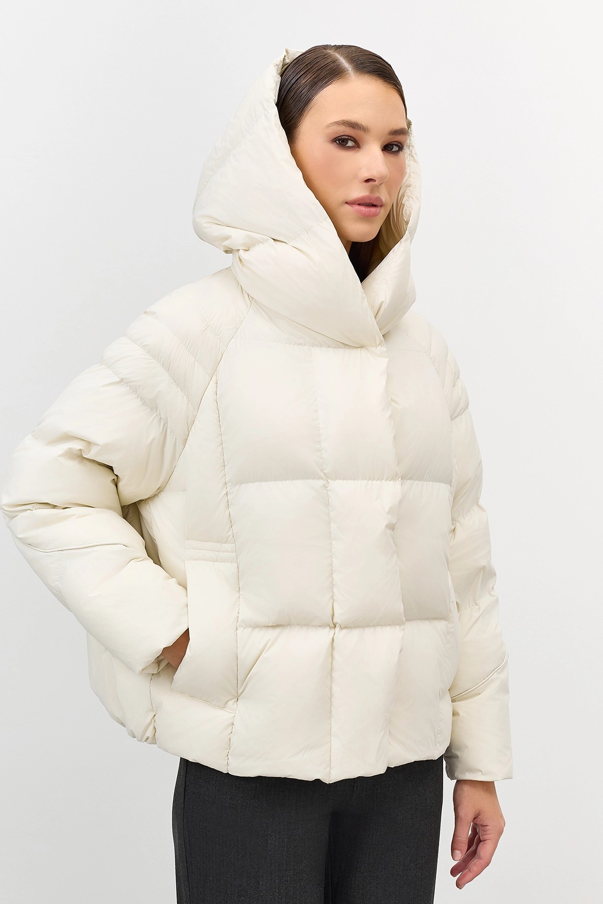 Легкий короткий пуховик, 44