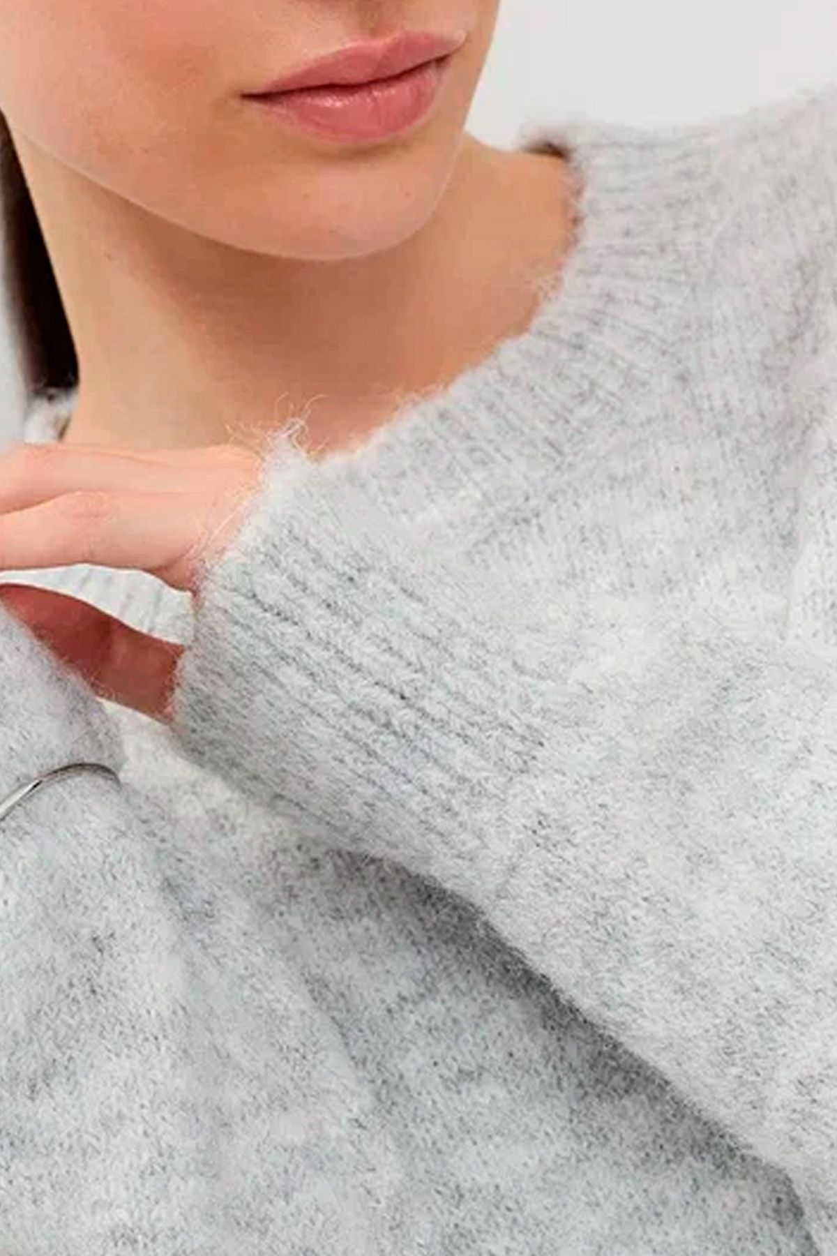 Трикотажный джемпер с шерстью в светло-сером цвете 50756/80, 42р