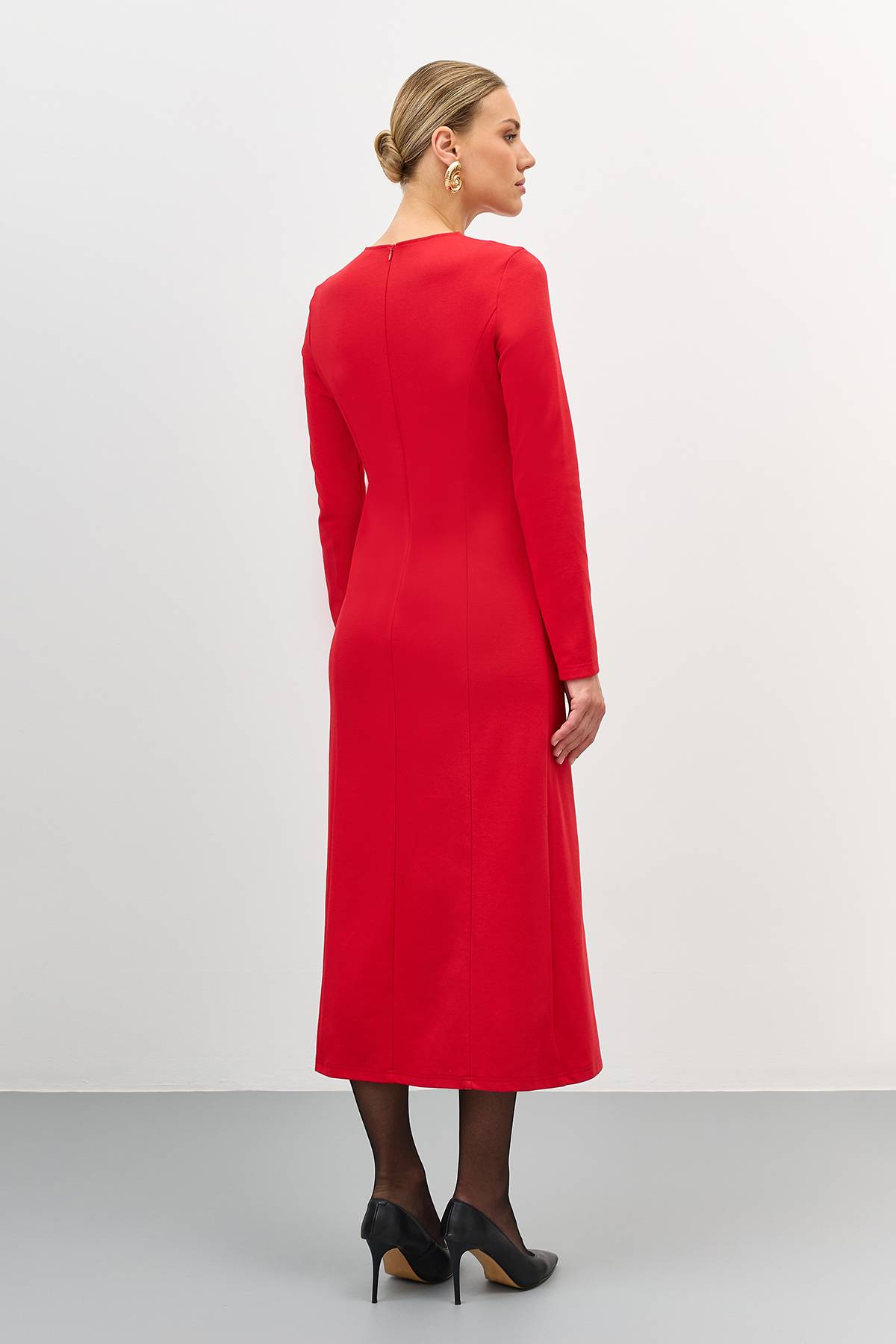 Лимитированная серия трикотажное платье с высоким разрезом и ремень, 40