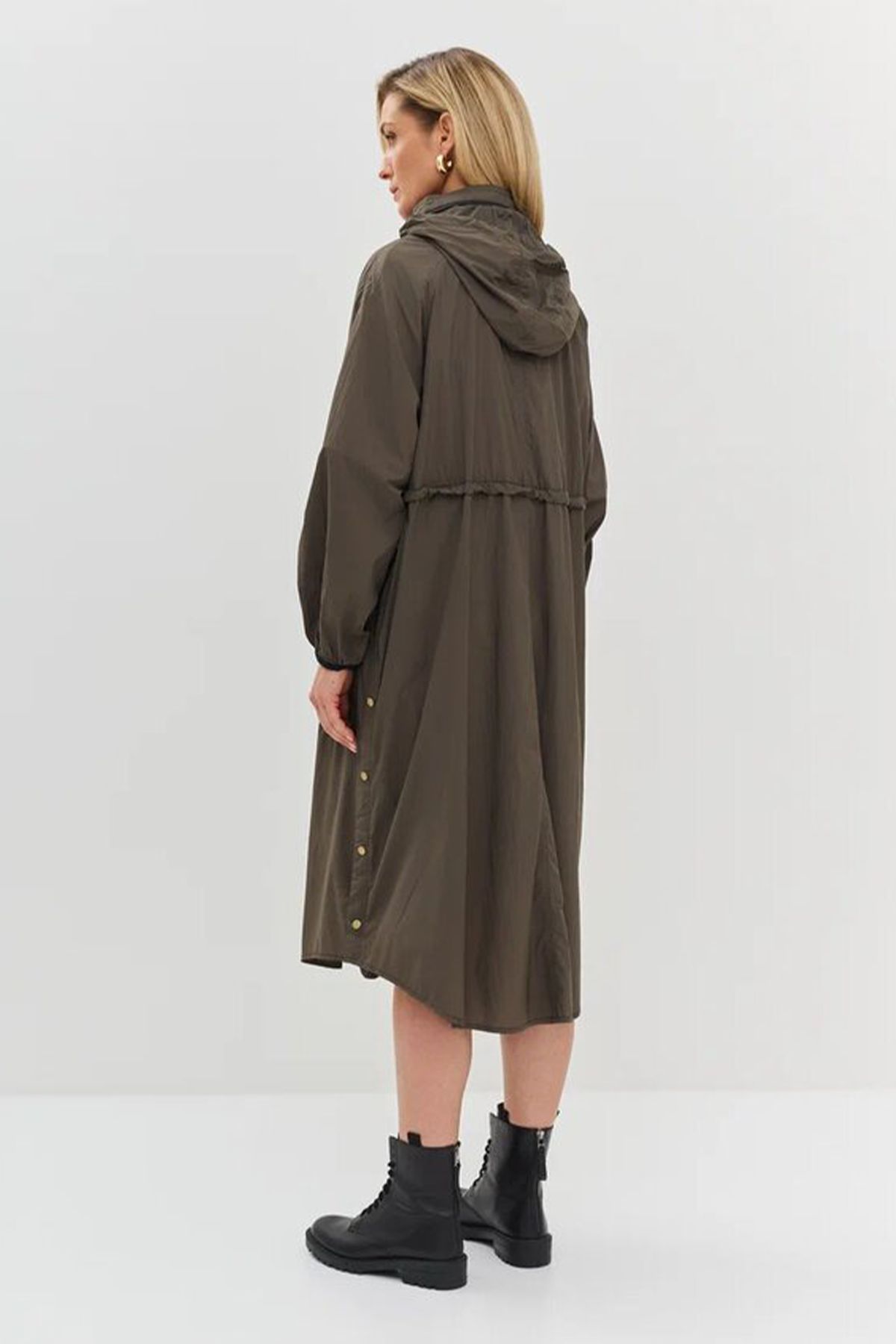 Легкий плащ свободного силуэта, 42р