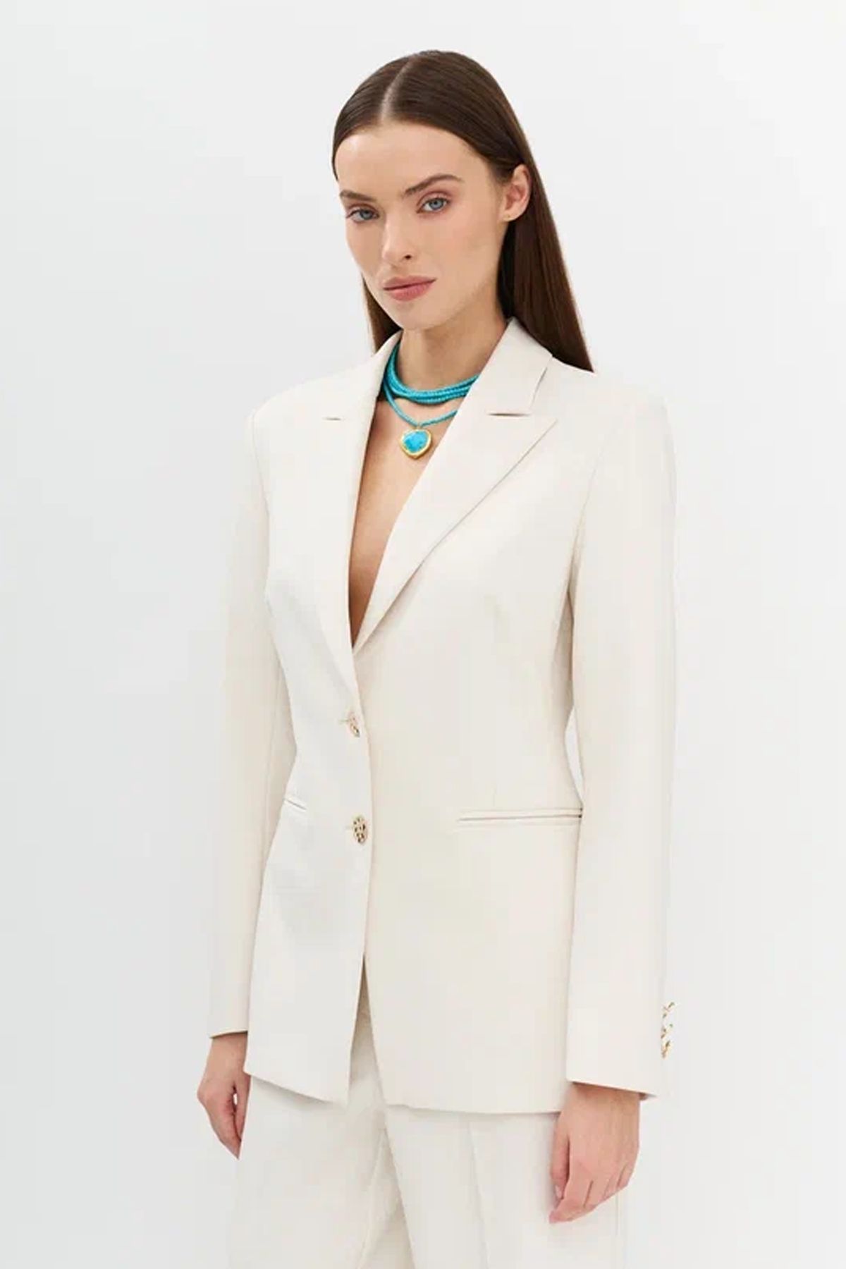 Однобортный жакет приталенного силуэта в молочном цвете, 42р