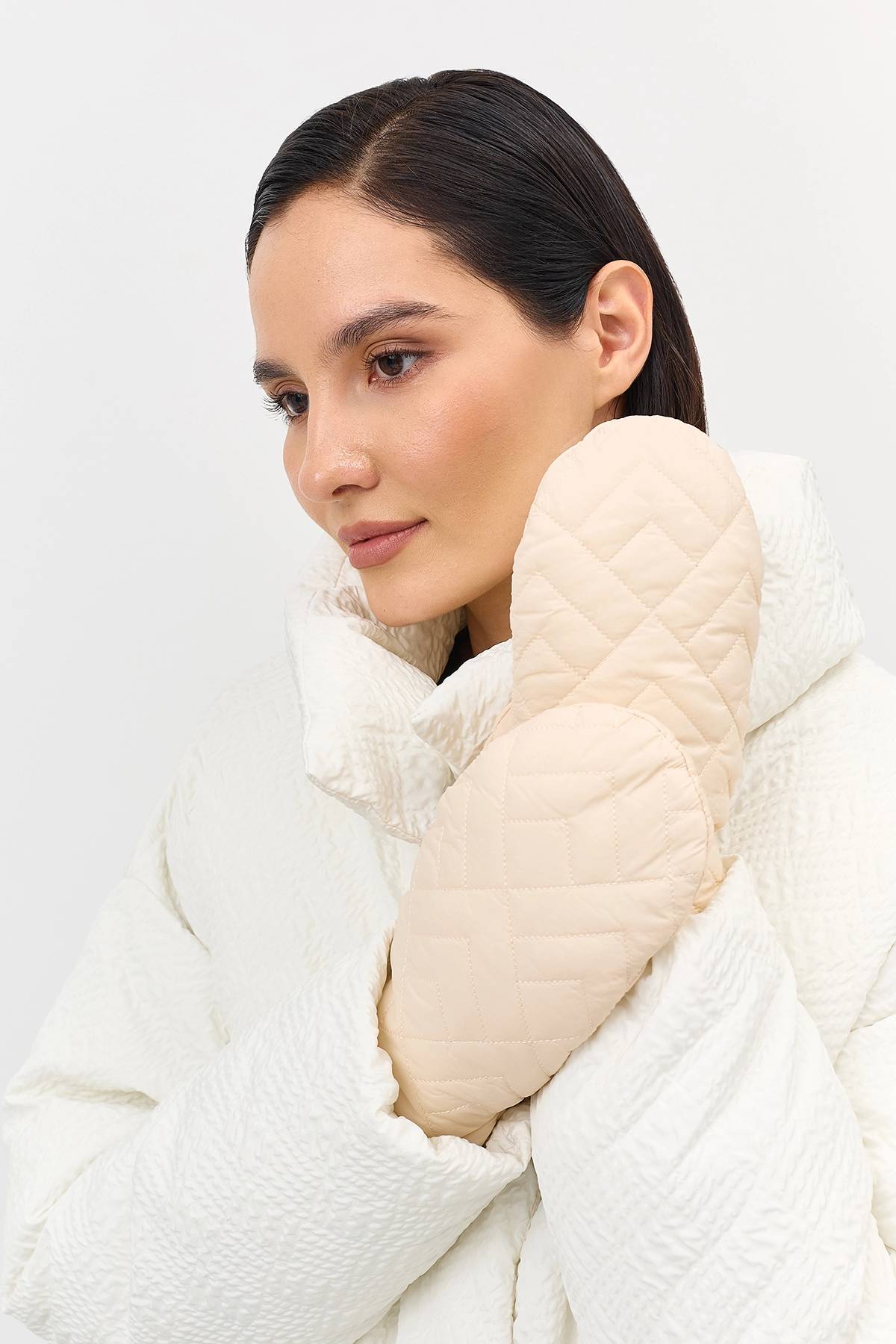 Утепленные варежки с ромбовидной стежкой, One