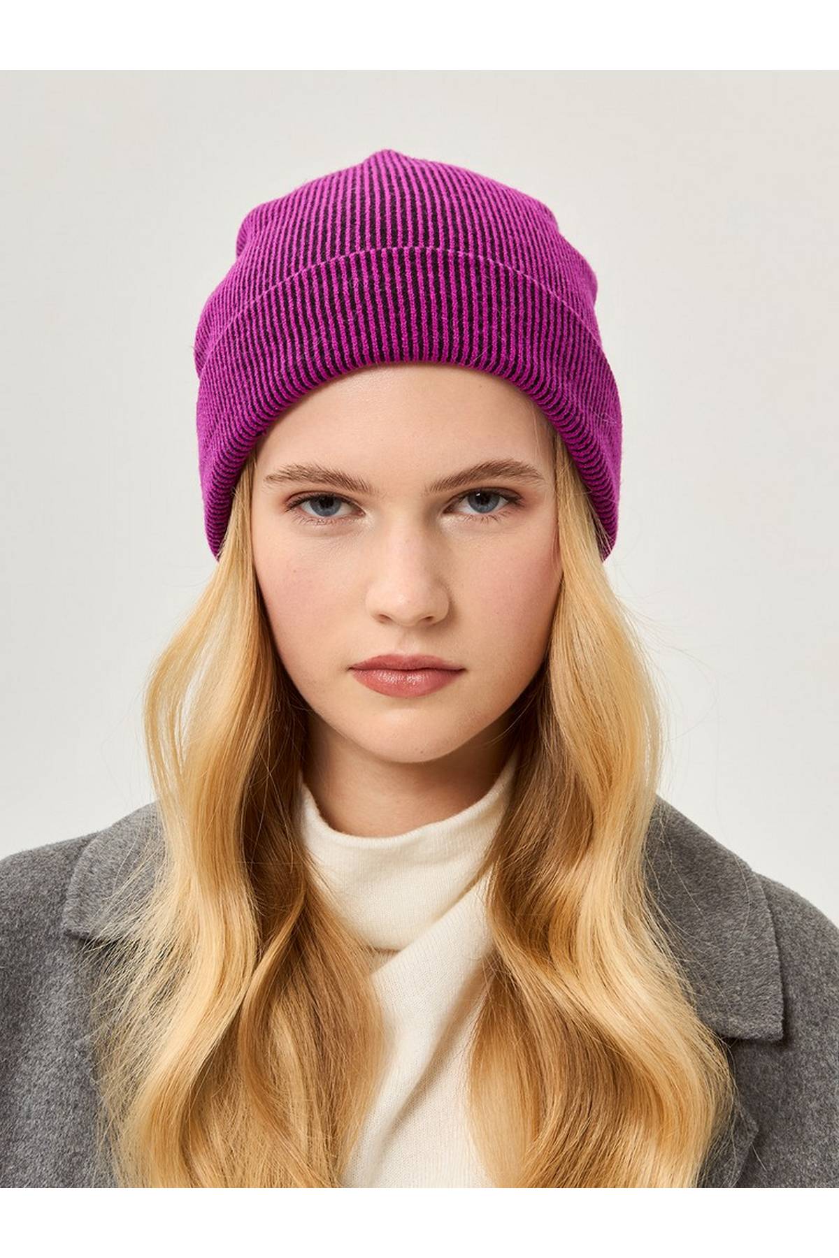 Шапка фуксия/черная, One