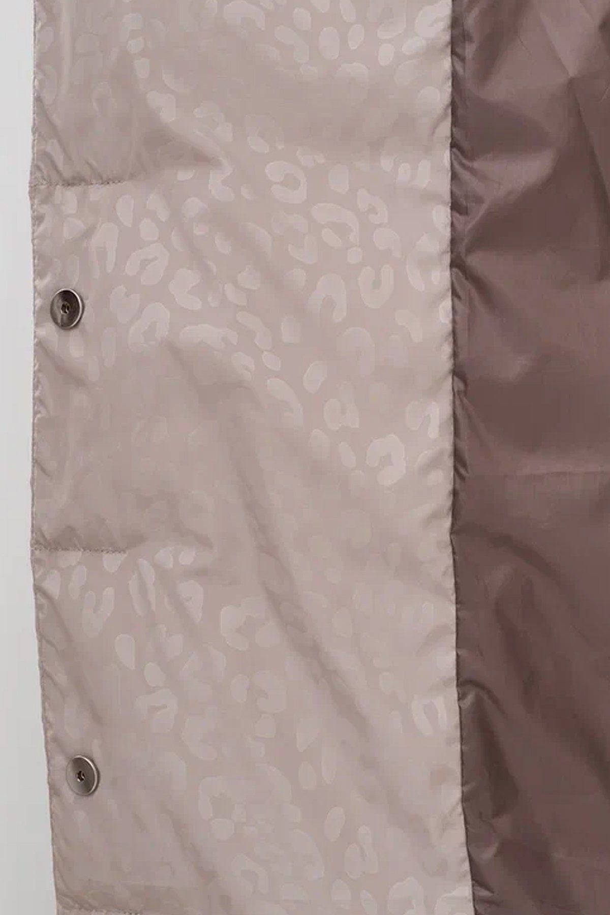 Пальто с анималистичным принтом, 46р