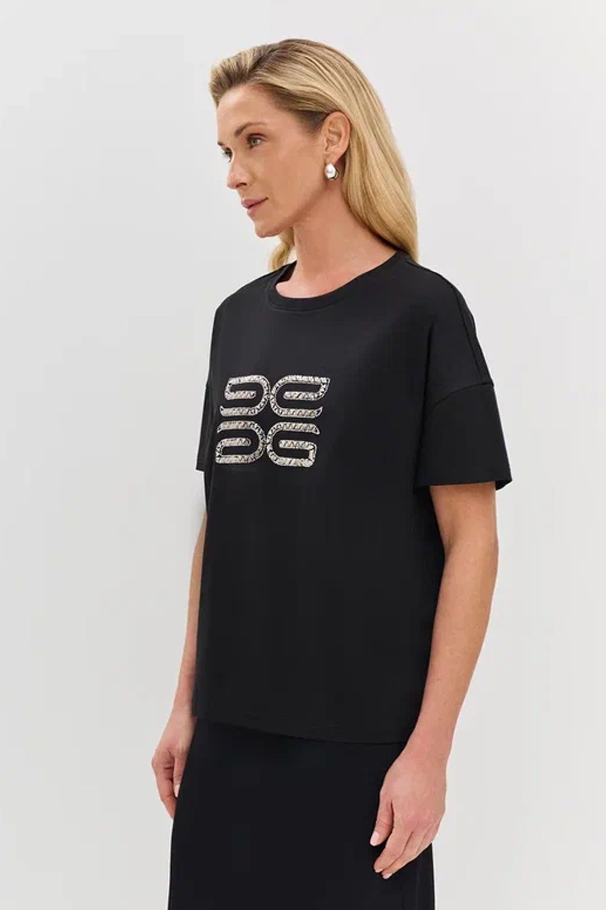 Футболка с объемной аппликацией из страз, 54р