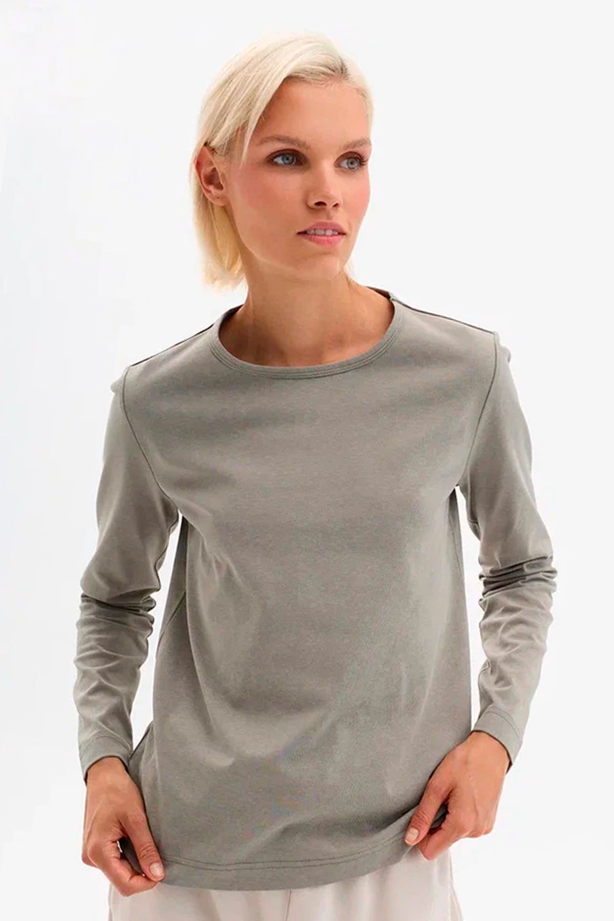 Приталенный джемпер с эффектом "мраморной" ткани в цвете какао, 44р