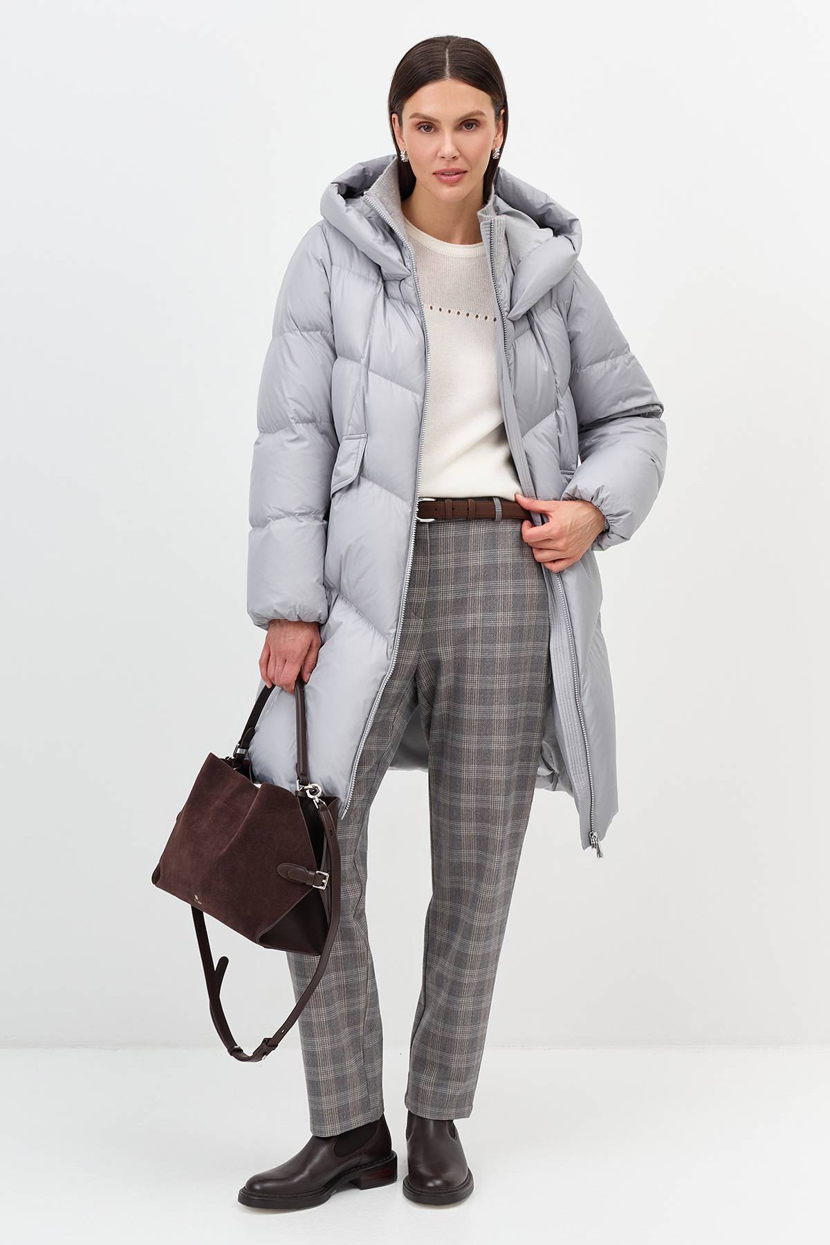 Лимитированная серия объемный пуховик с фигурной стежкой с палантином, 40